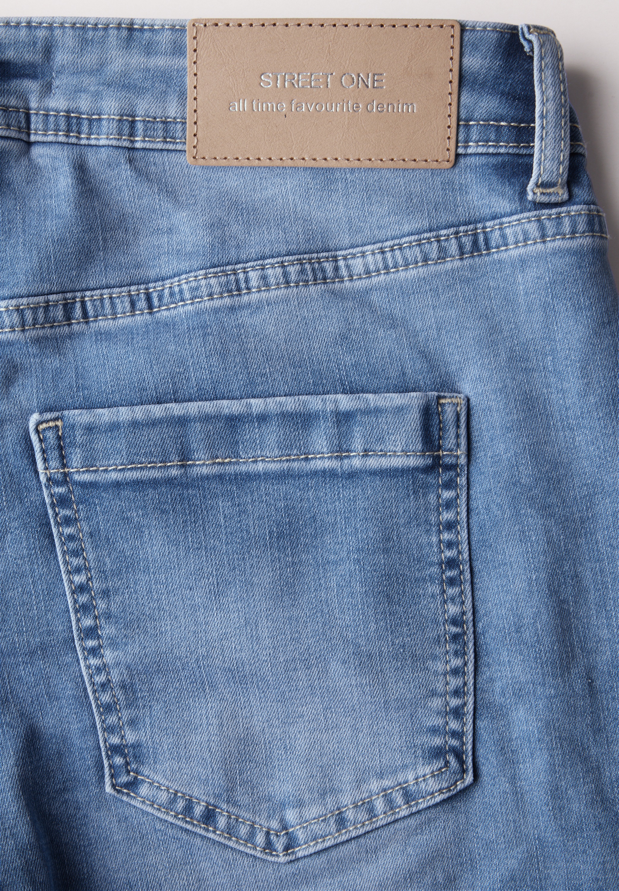 STREET ONE Comfort-fit-Jeans, 4-Pocket Style