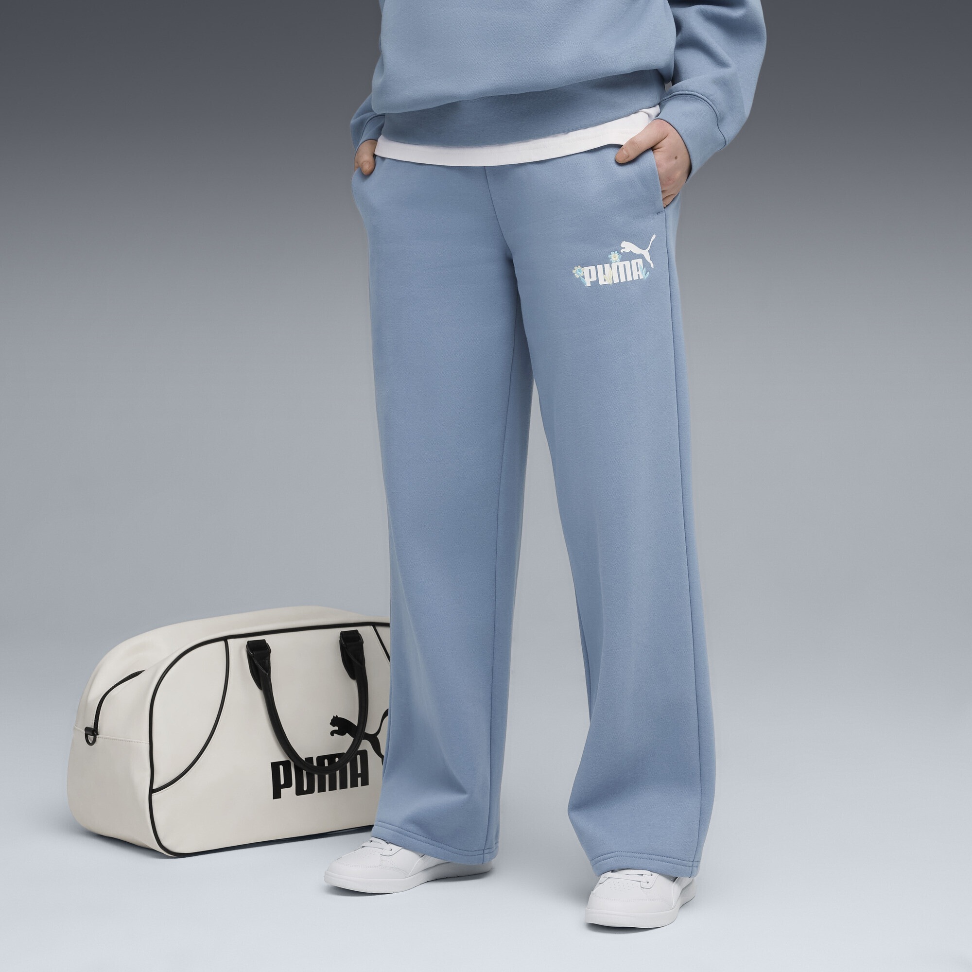 PUMA Sporthose »Essentials Nature 2.0 Comfort Logo Straight Hose Damen«