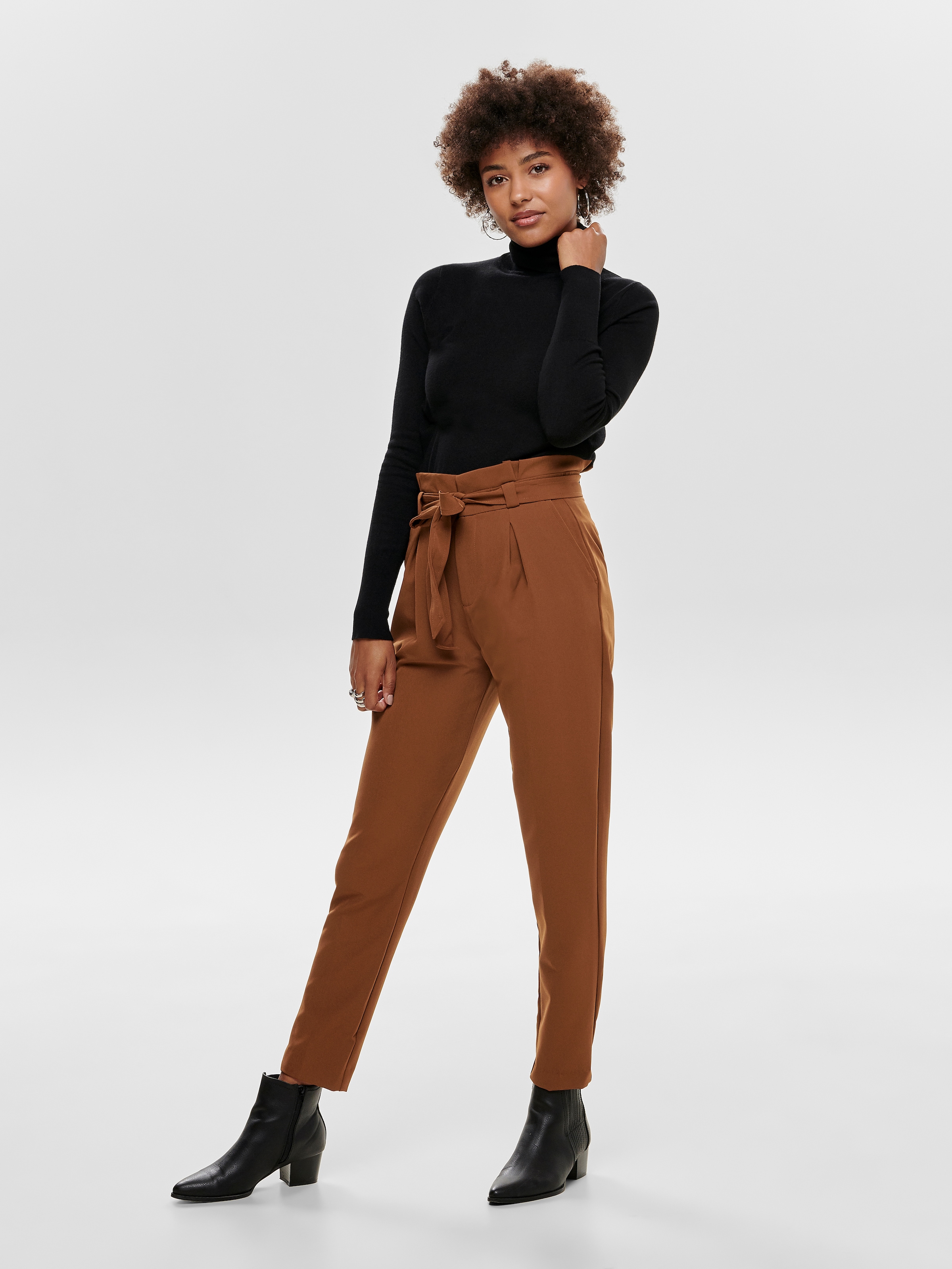 ONLY Rollkragenpullover »ONLVENICE« in figurbetonter Form