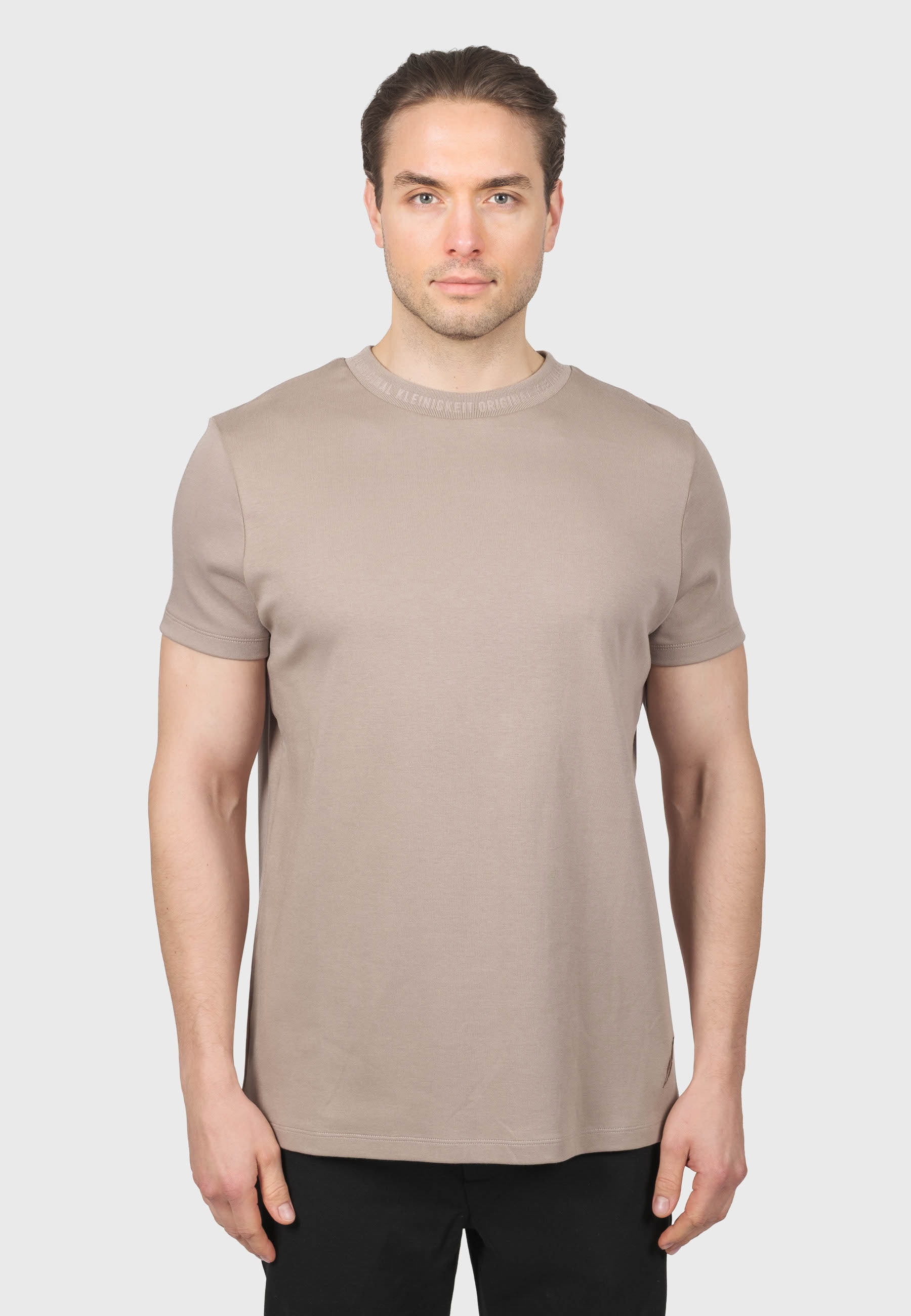 Kleinigkeit T-Shirt »Kleinigkeit Unterragendes Shört« 1