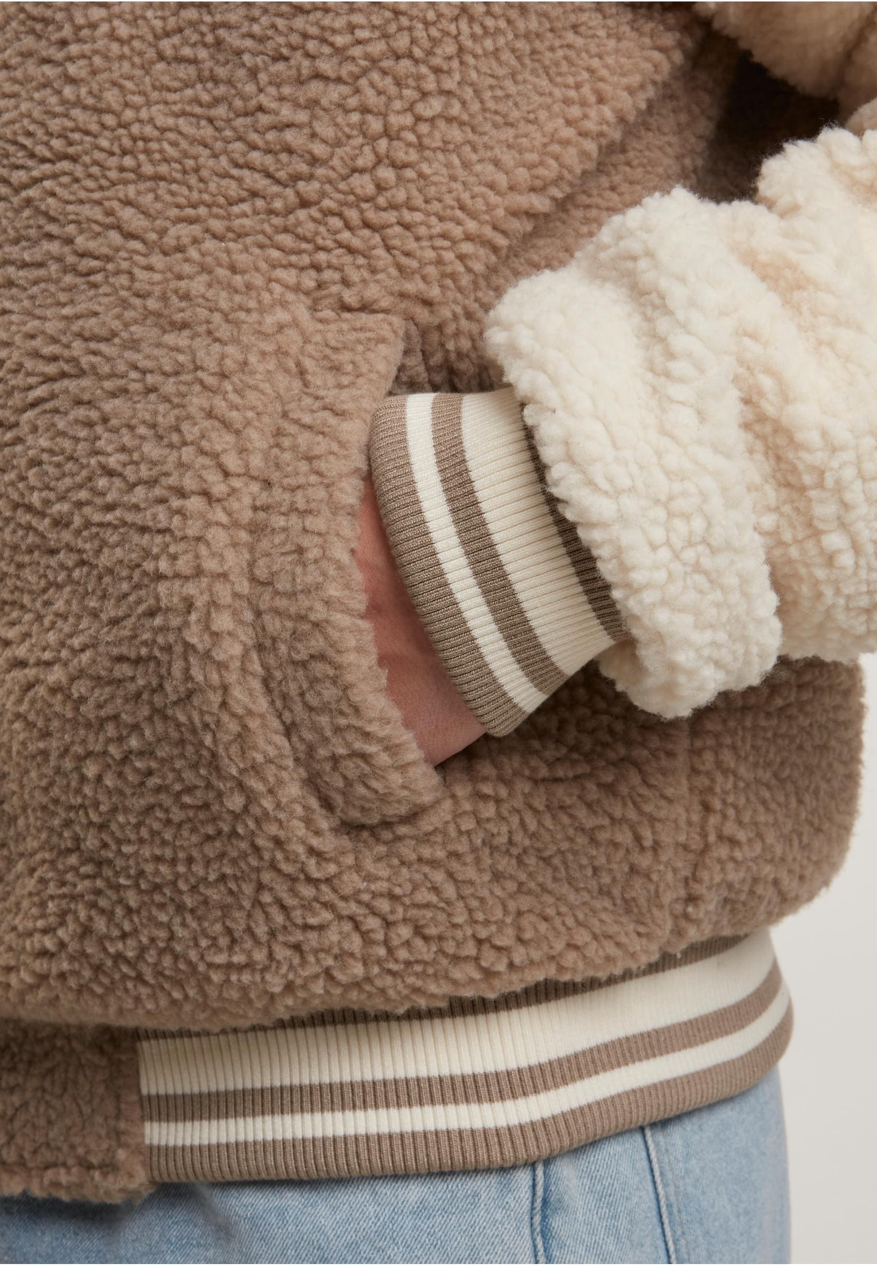 URBAN CLASSICS Collegejacke »Urban Classics Teddy College Jacket« 1 Stk. tlg. ohne Kapuze