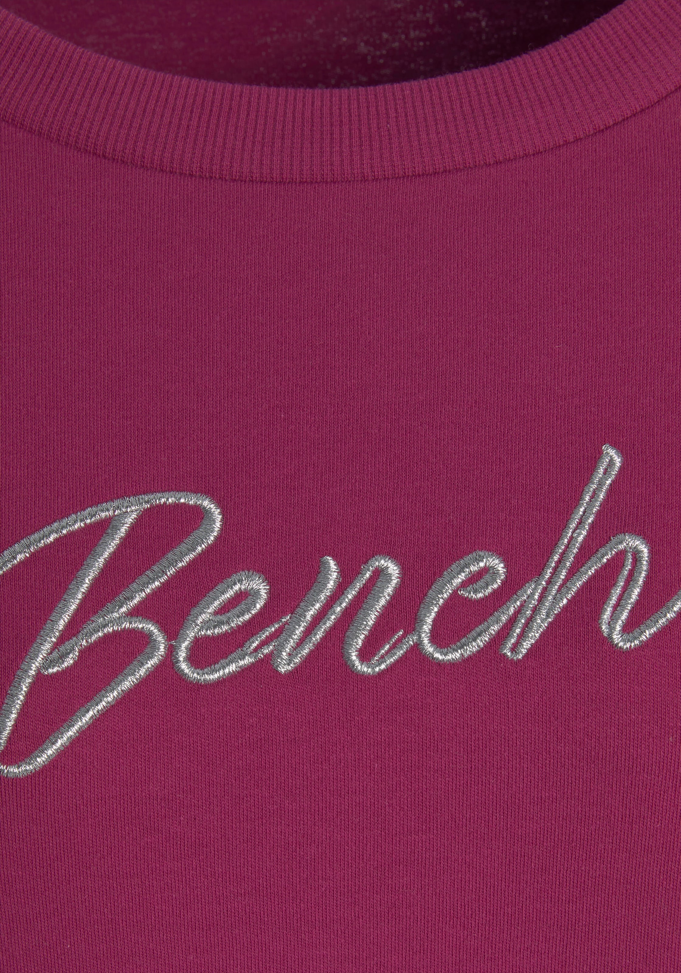 Bench. Sweatshirt, mit glänzender Logostickerei, BAUR Loungewear | bestellen