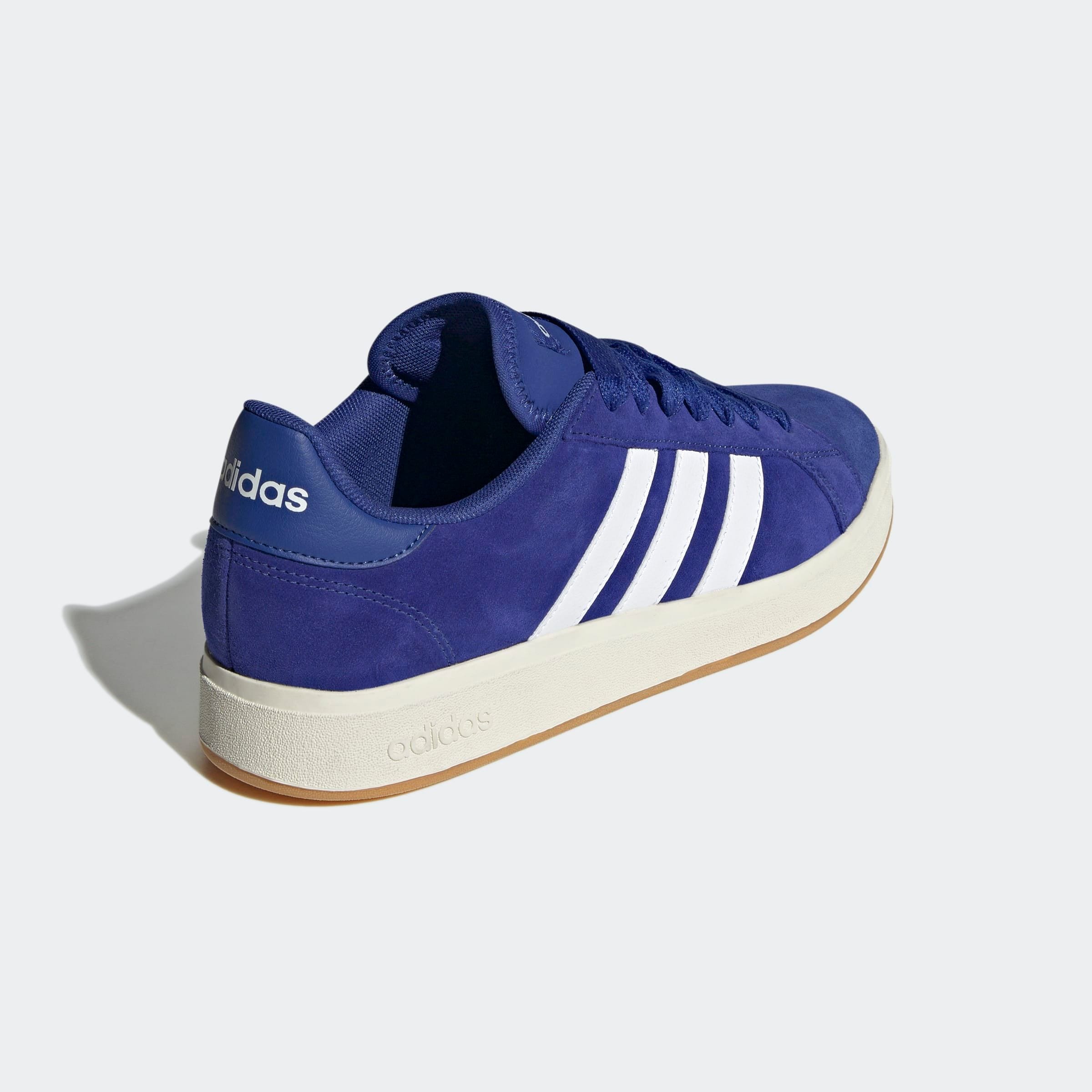 adidas Sportswear Sneaker »GRAND COURT BASE 00S«, Design auf den Spuren des adidas Campus 00