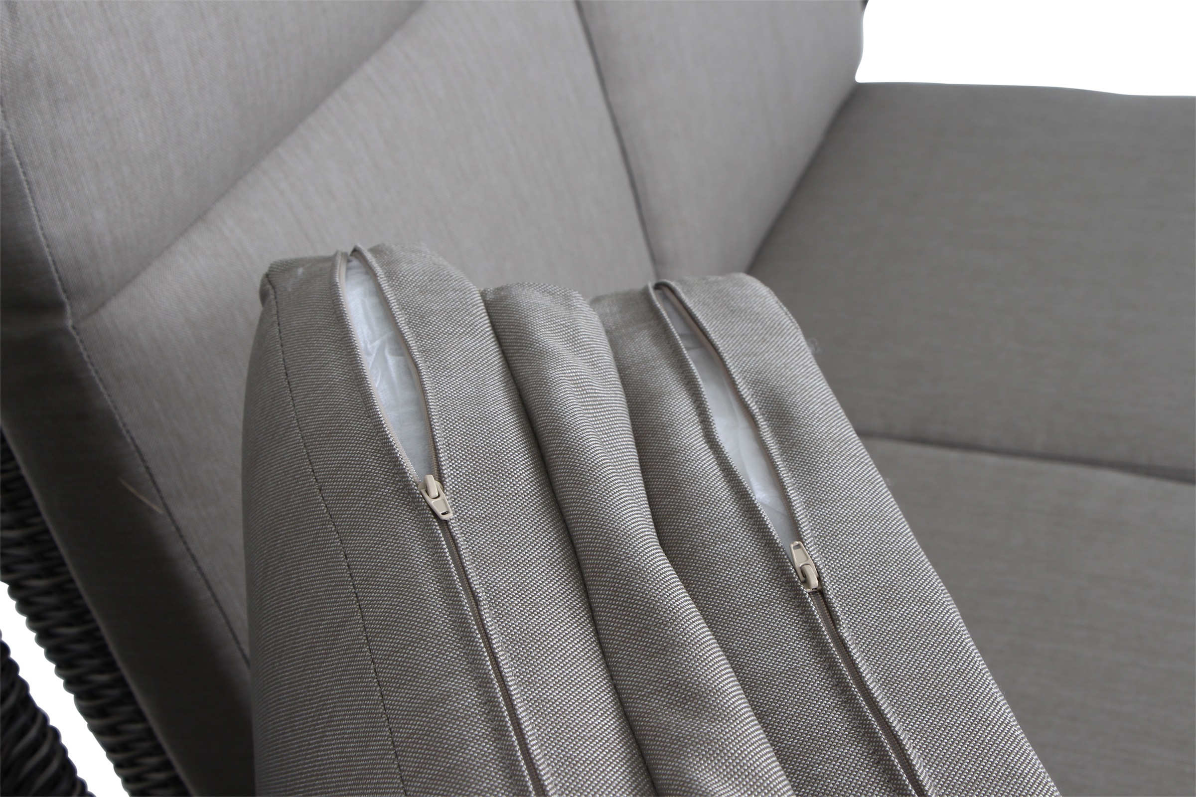 Siena Garden Gartenlounge-Bank »CORIDO Lounge 3er Sofa in charcoal grey« Gestell Alu matt anthrazit, mit Sitz- u. Rückenkissen taupe meliert