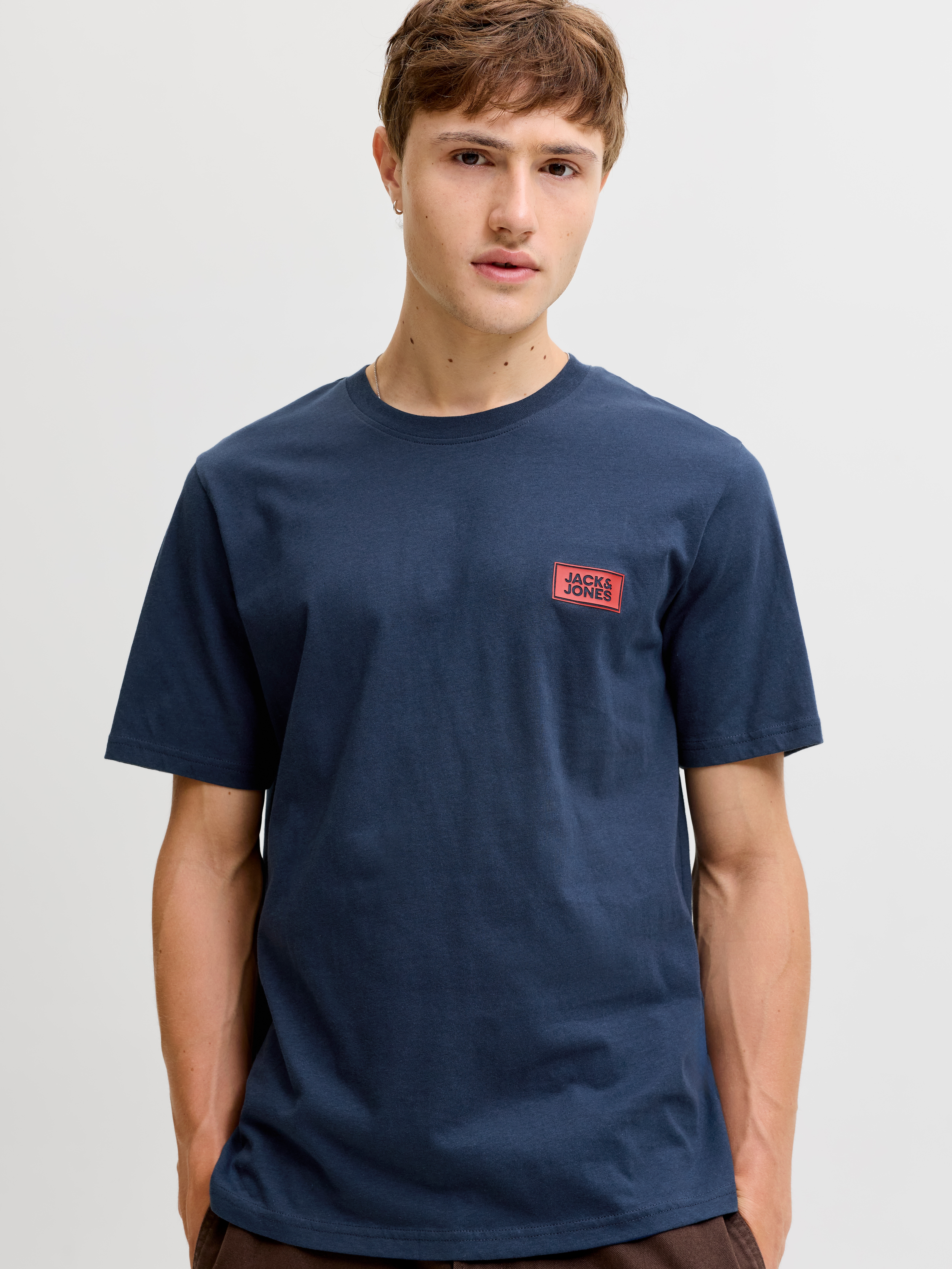Jack & Jones Rundhalsshirt "JJRUSH TEE SS CREW NECK SN" Baumwolle, regular fit