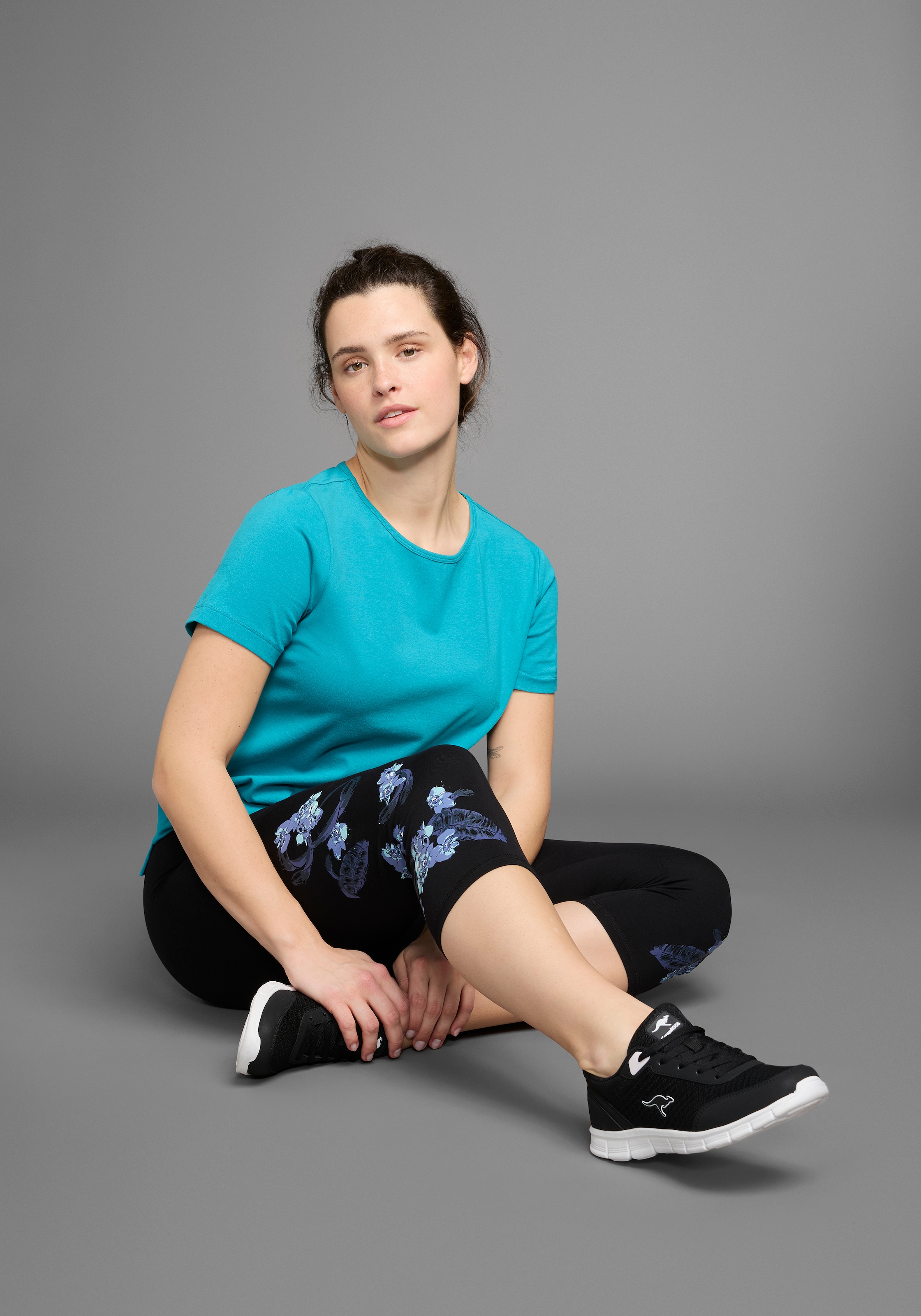 KangaROOS T-Shirt, Kurzarm, figurumspielend, unifarben, Rundhalsausschnitt, casual