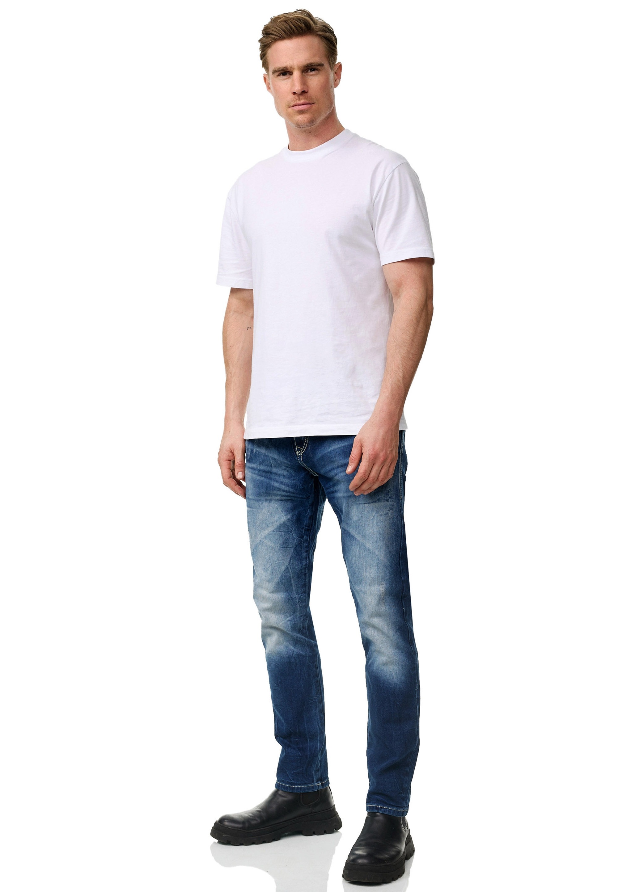 Rusty Neal Straight-Jeans »YAMATO«, mit farblich abgesetzten Nähten