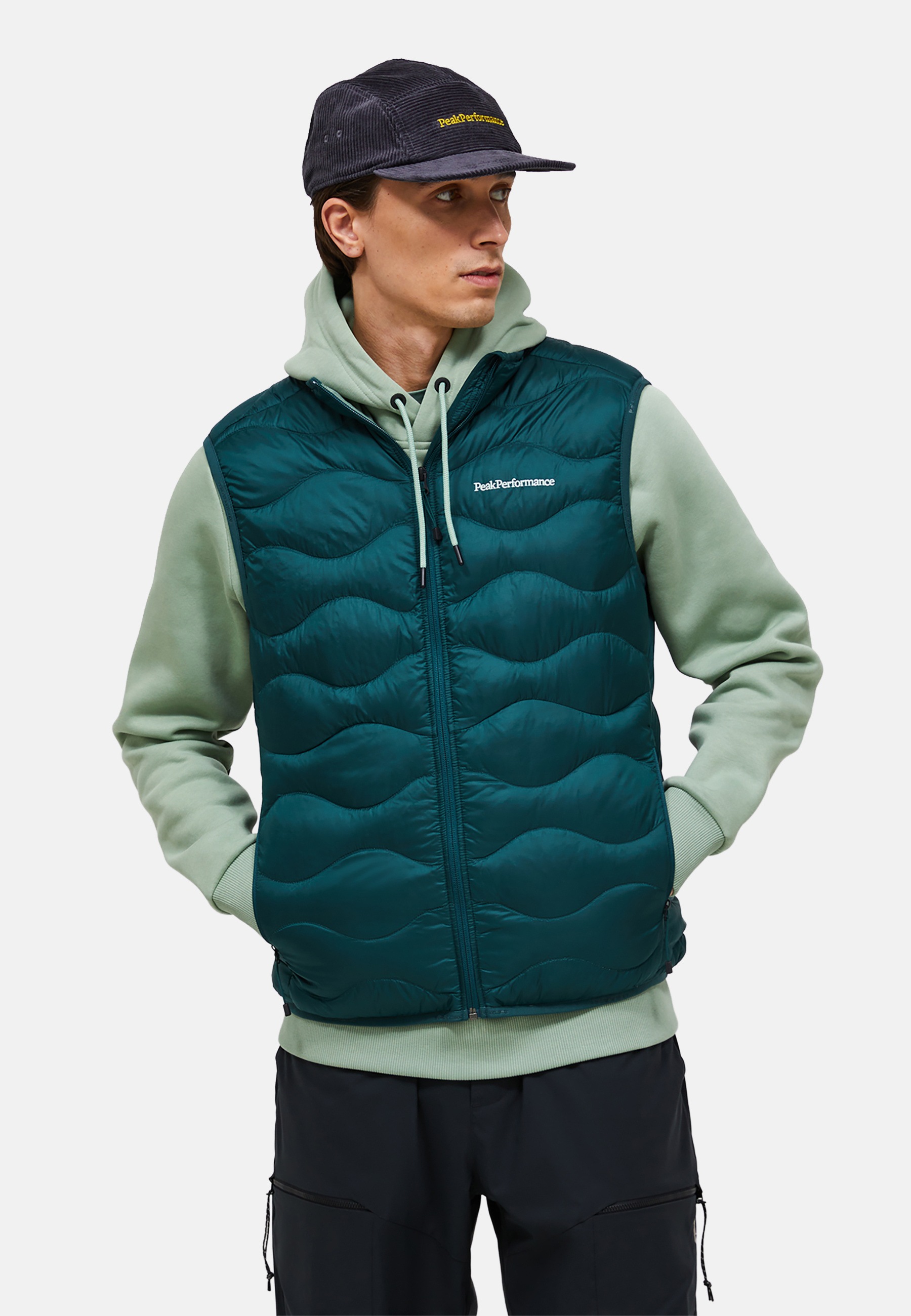 Peak Performance Daunenweste »M Helium Down Vest« mit sportivem Design