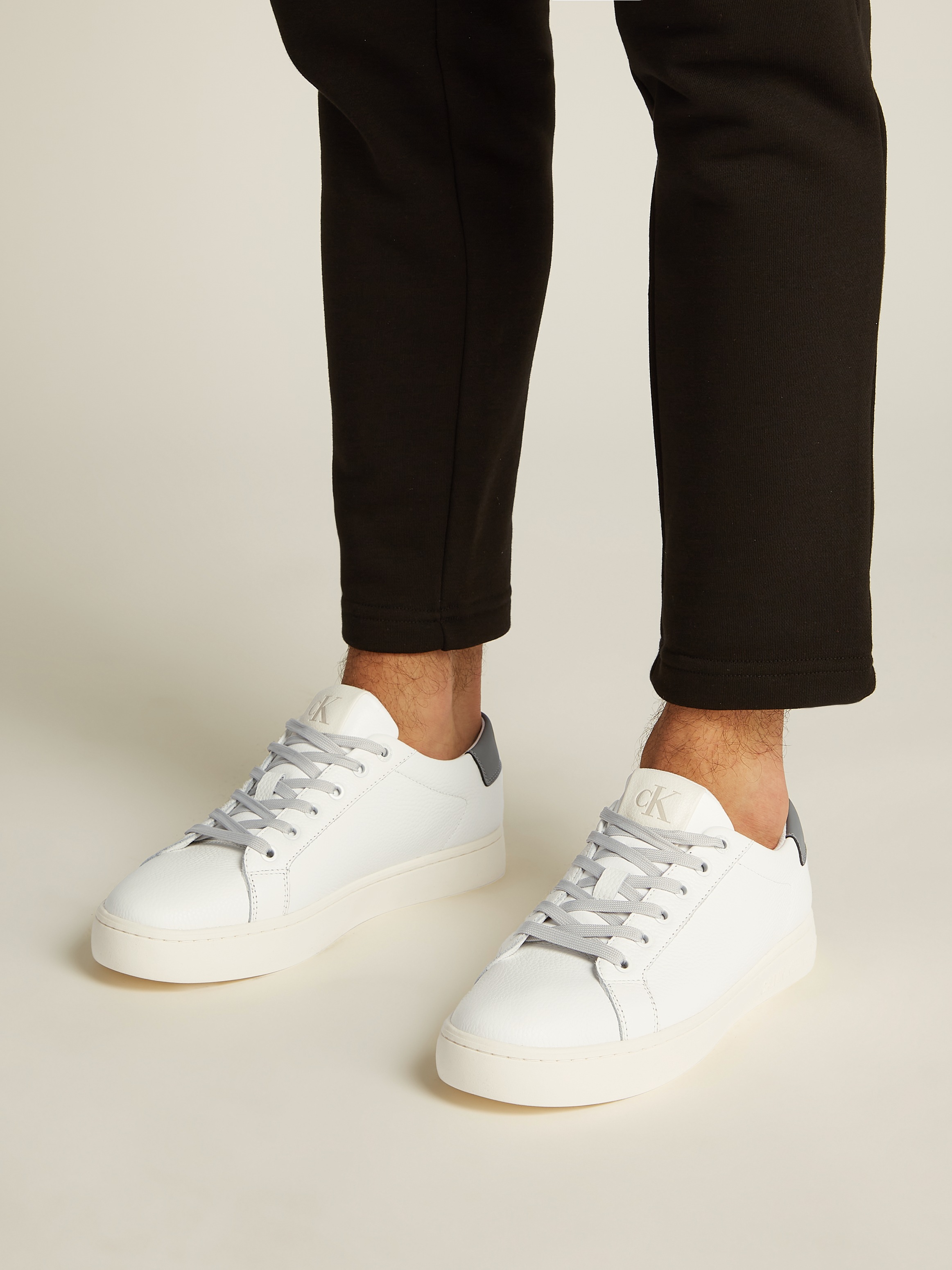 Calvin Klein Jeans Sneaker »CLASSIC CUPSOLE LOW OHB«, Freizeitschuh, Halbschuh, Schnürschuh in klassischer Optik
