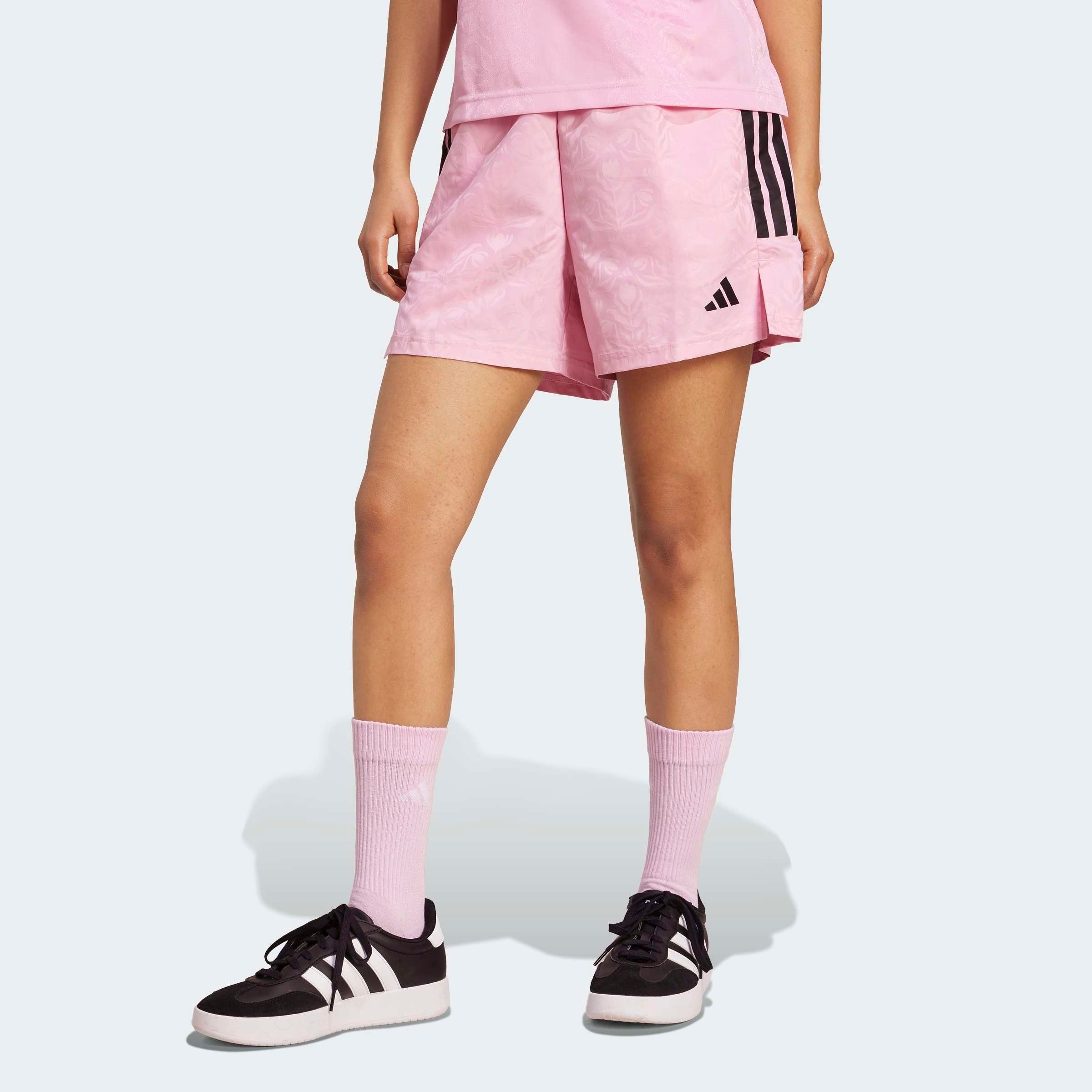 adidas Sportswear Shorts "W TIRO Q3 SH" lockere Passform, mit Kordelverschl günstig online kaufen