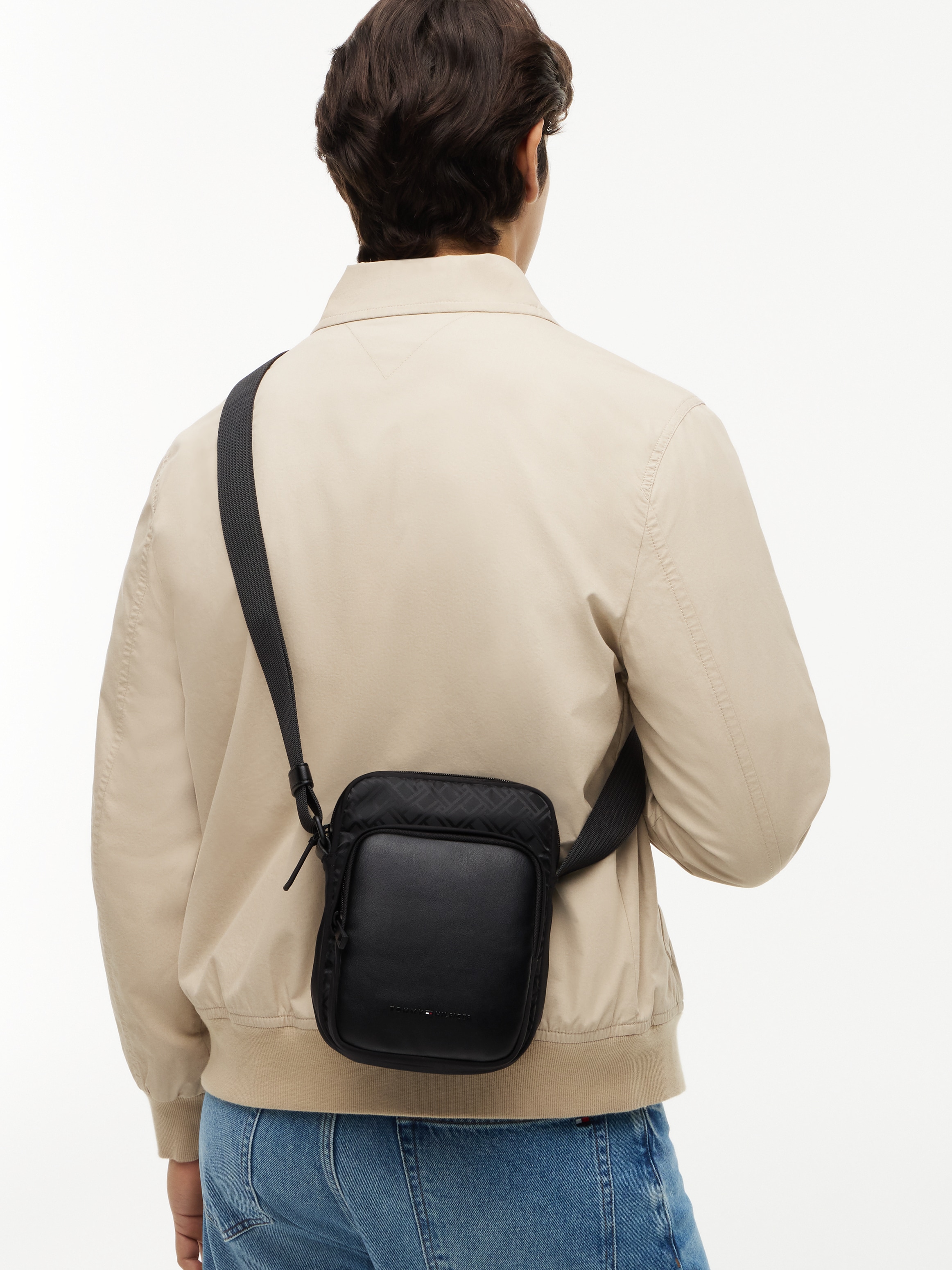 Tommy Hilfiger Umhängetasche »TH NYLON JAQUARD MINI REPORTER« Herren Schultertasche mit Logoschriftzug