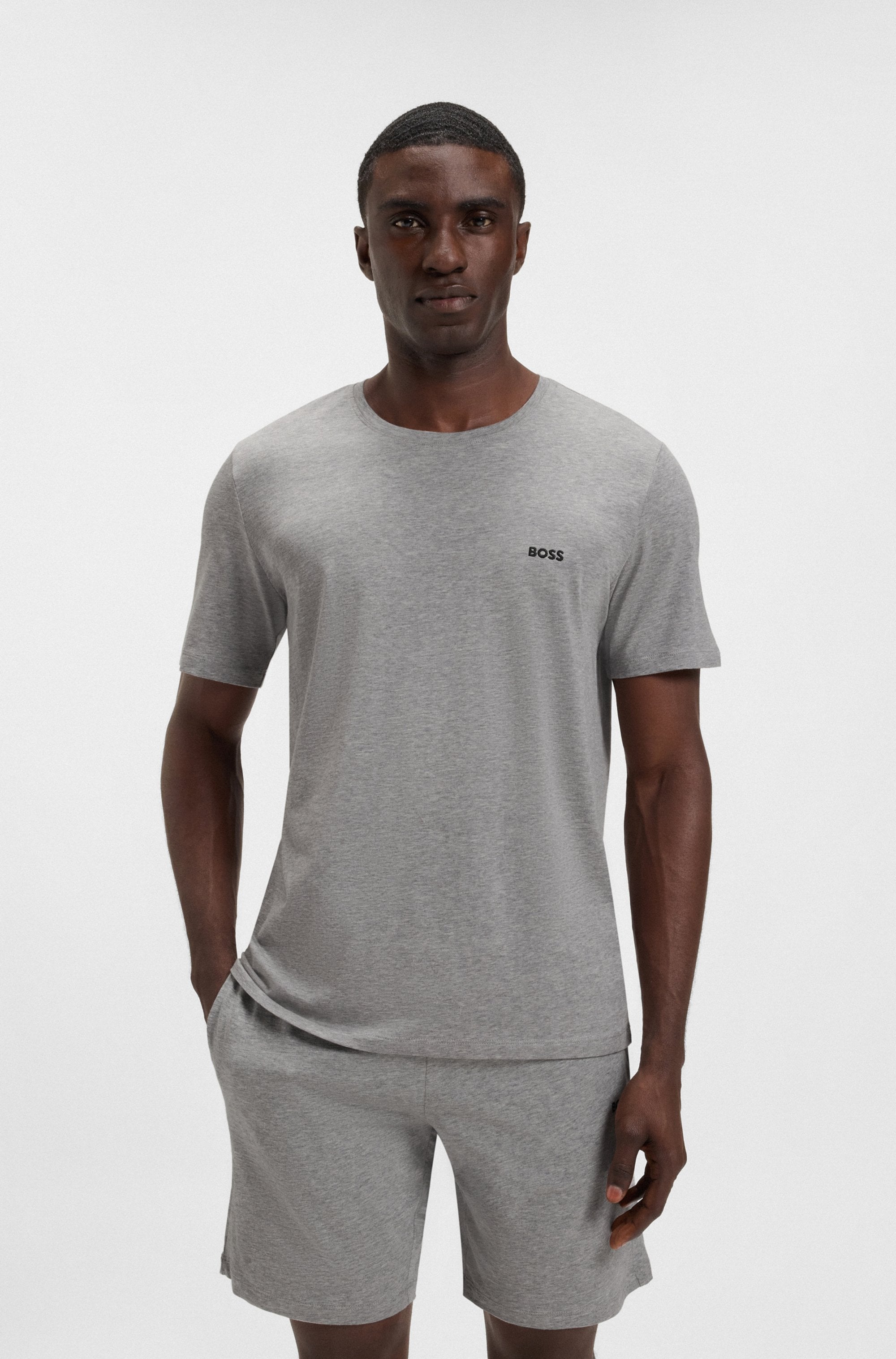 BOSS T-Shirt »Mix&Match T-Shirt R« mit BOSS Stickerei auf der Brust