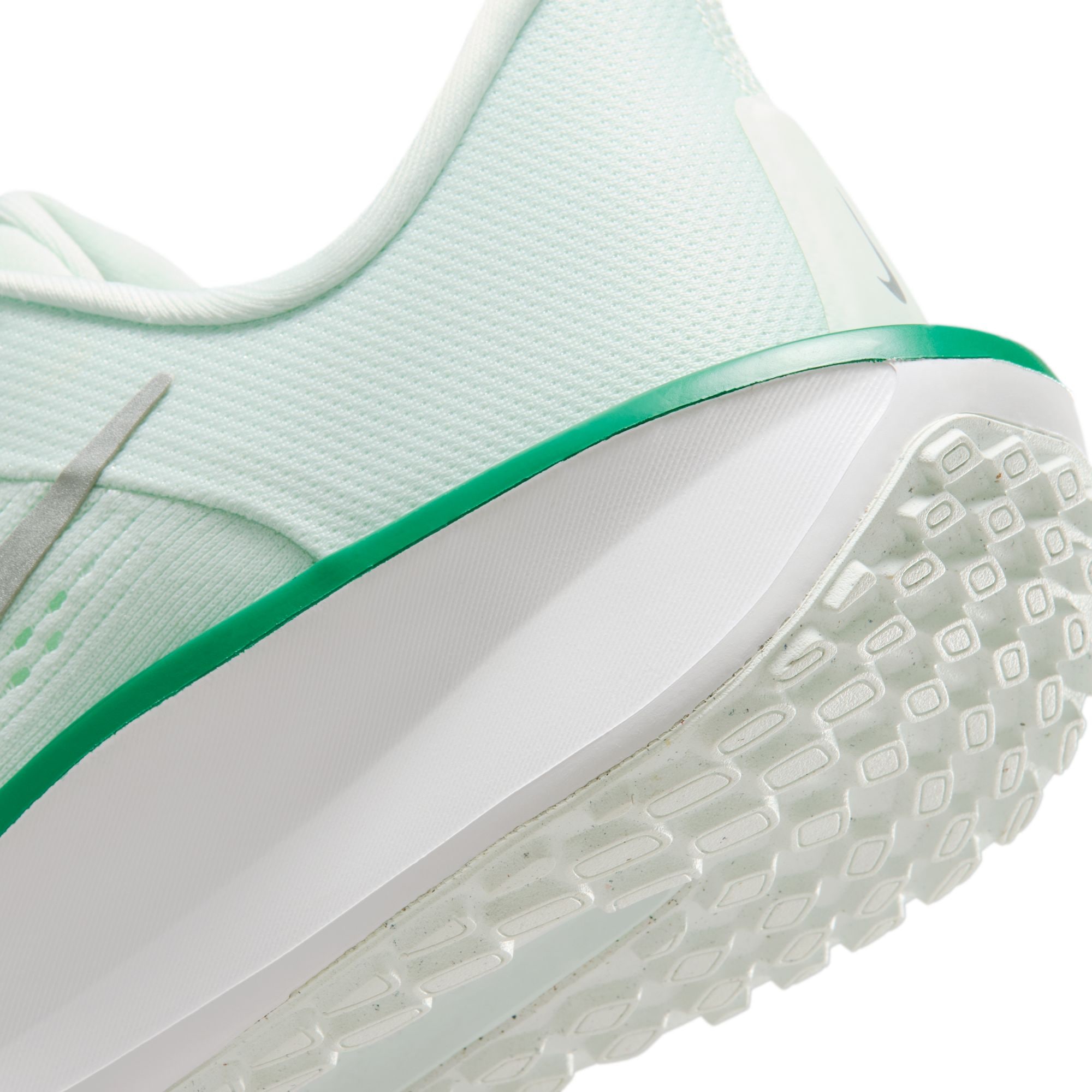 Nike Laufschuh »WMNS QUEST 6«
