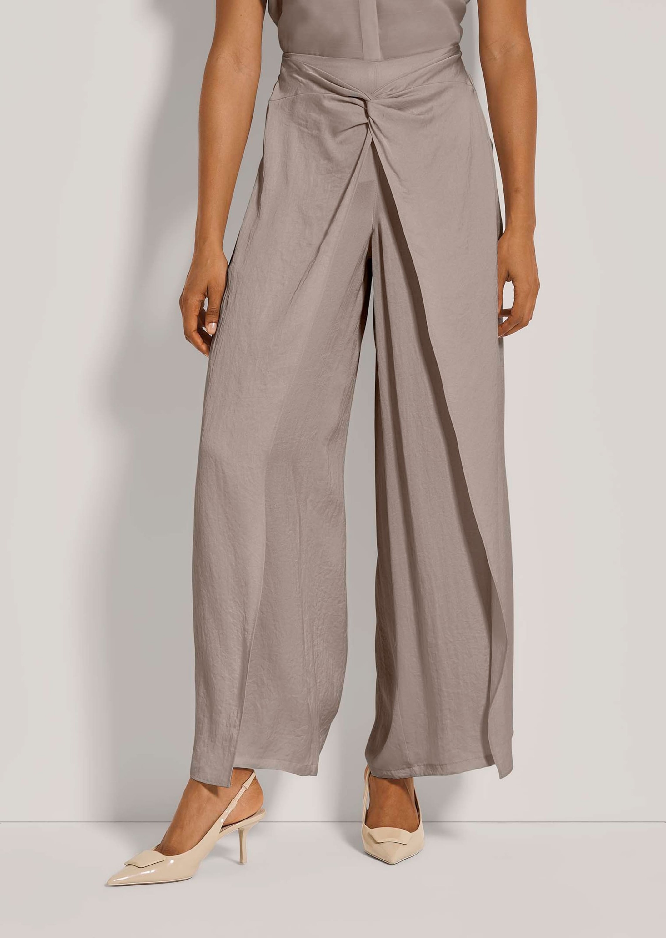 MADELEINE Stoffhose "Palazzo-Hose Sommerliche Stoffhose mit Überwurf" günstig online kaufen