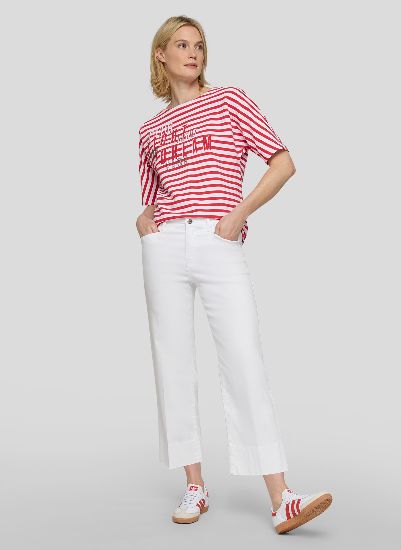 Rabe Rundhalsshirt im Streifen-Look und mit Glitzer-Druck