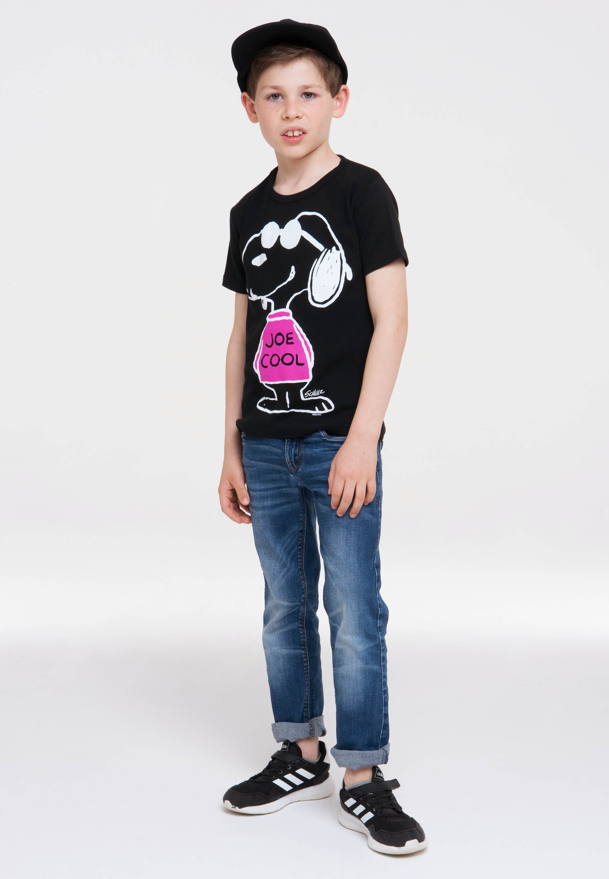 LOGOSHIRT T-Shirt »Peanuts - Snoopy - Joe Cool«, mit lizenziertem Originaldesign