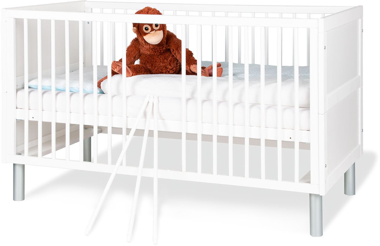 Pinolino® Babymöbel-Set »Jarle breit«, (Spar-Set, 2 St., Gitterbett, Wickelkommode), zum Juniorzimmer umbaubar