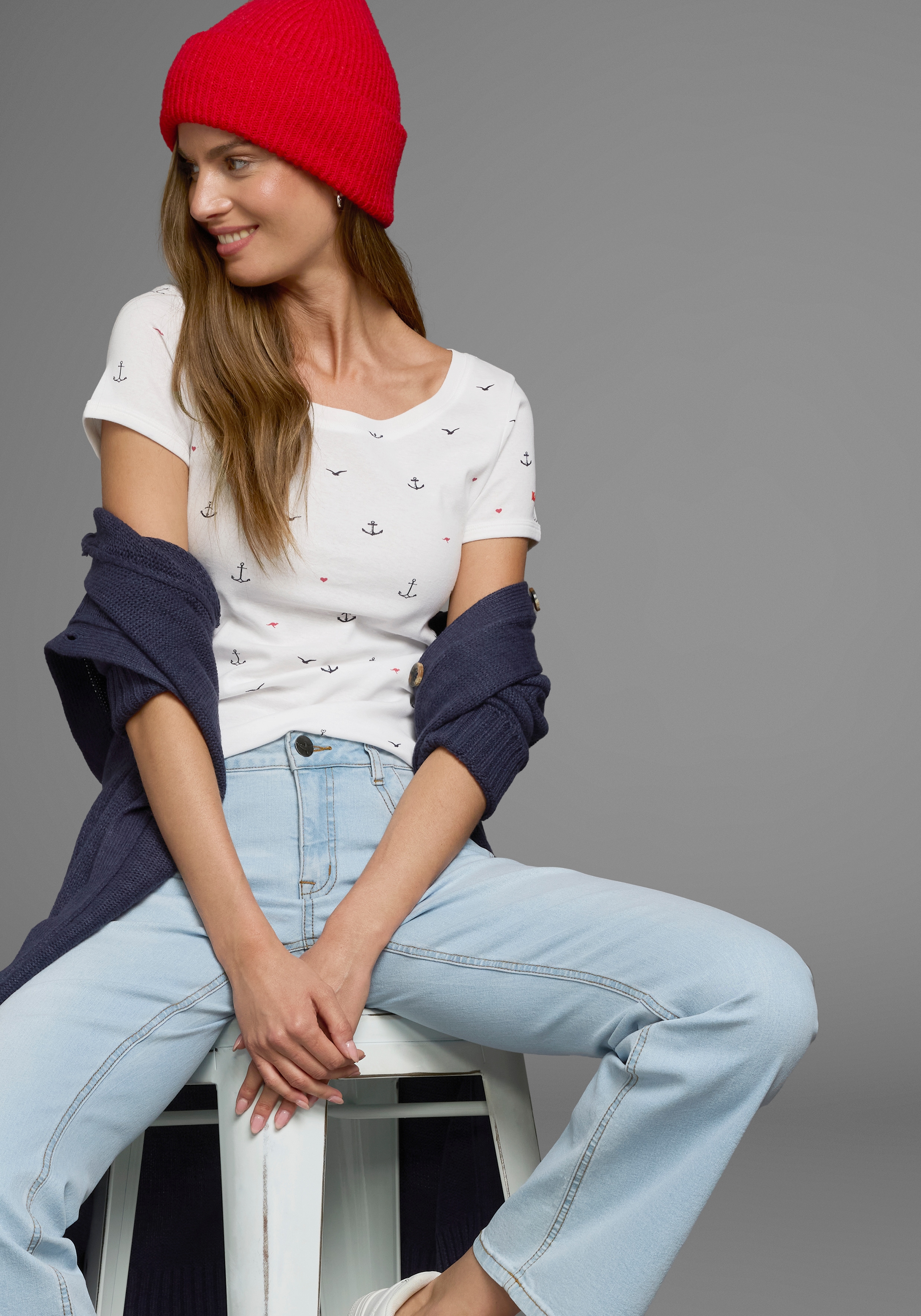 KangaROOS T-Shirt kurzärmelig, sehr figurbetont und hüftbedeckend