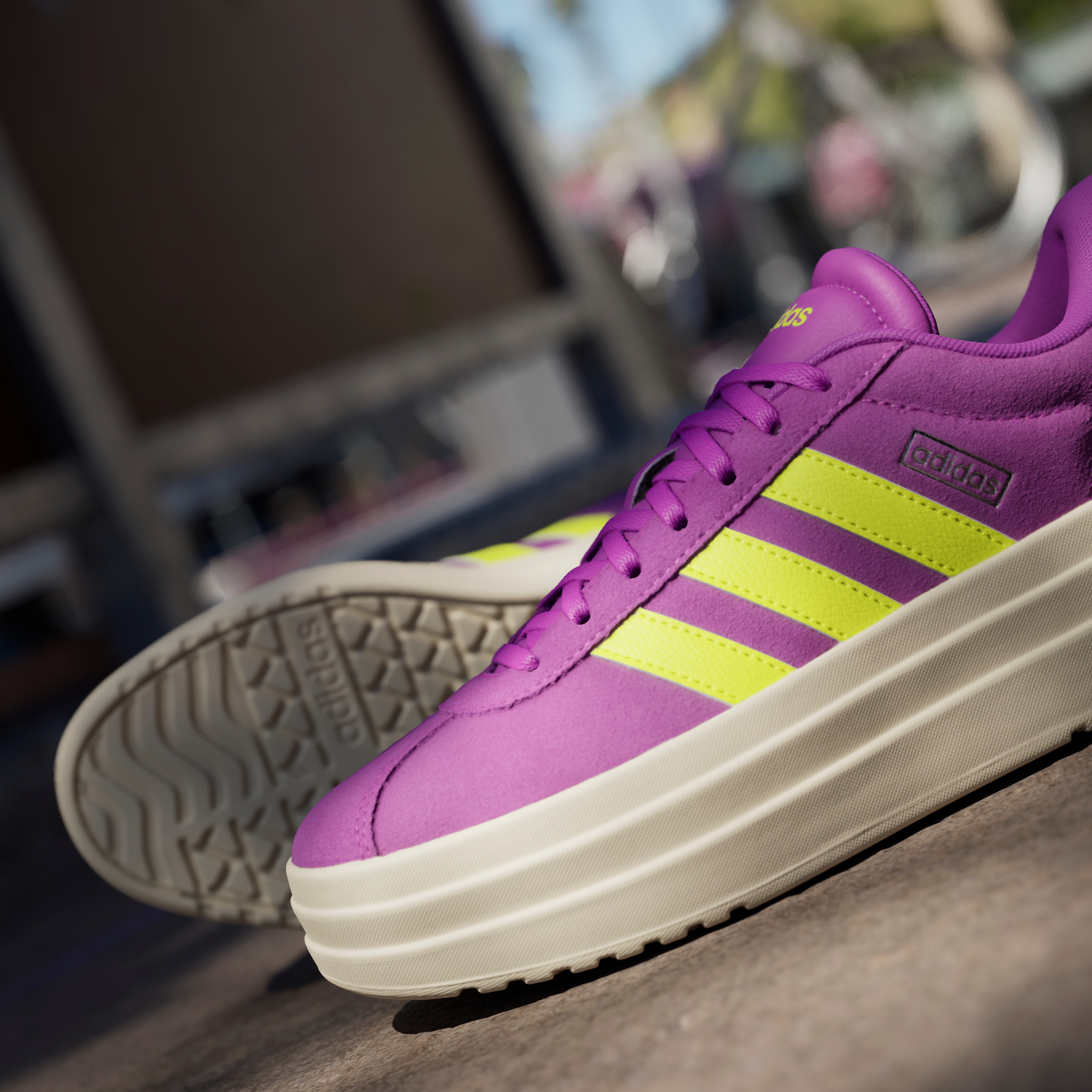 adidas Sportswear Sneaker »VL COURT BOLD«, Design auf den Spuren des adidas Gazelle Bold
