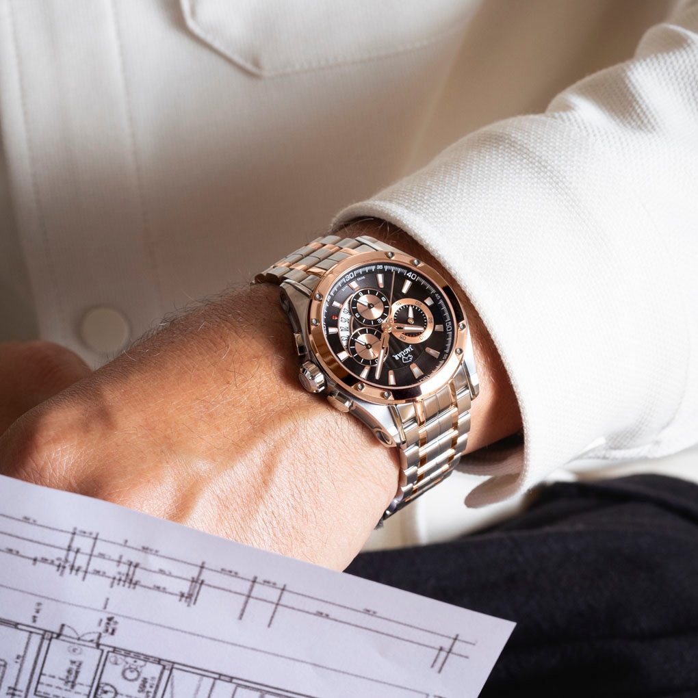 Jaguar Chronograph »Special Edition«, (Set, 3 tlg., Uhr mit Wechselband und Bandwechsler), Quarz,Armbanduhr,Herrenuhr,Swiss Made,Edelstahlarmband,Stoppfunktion