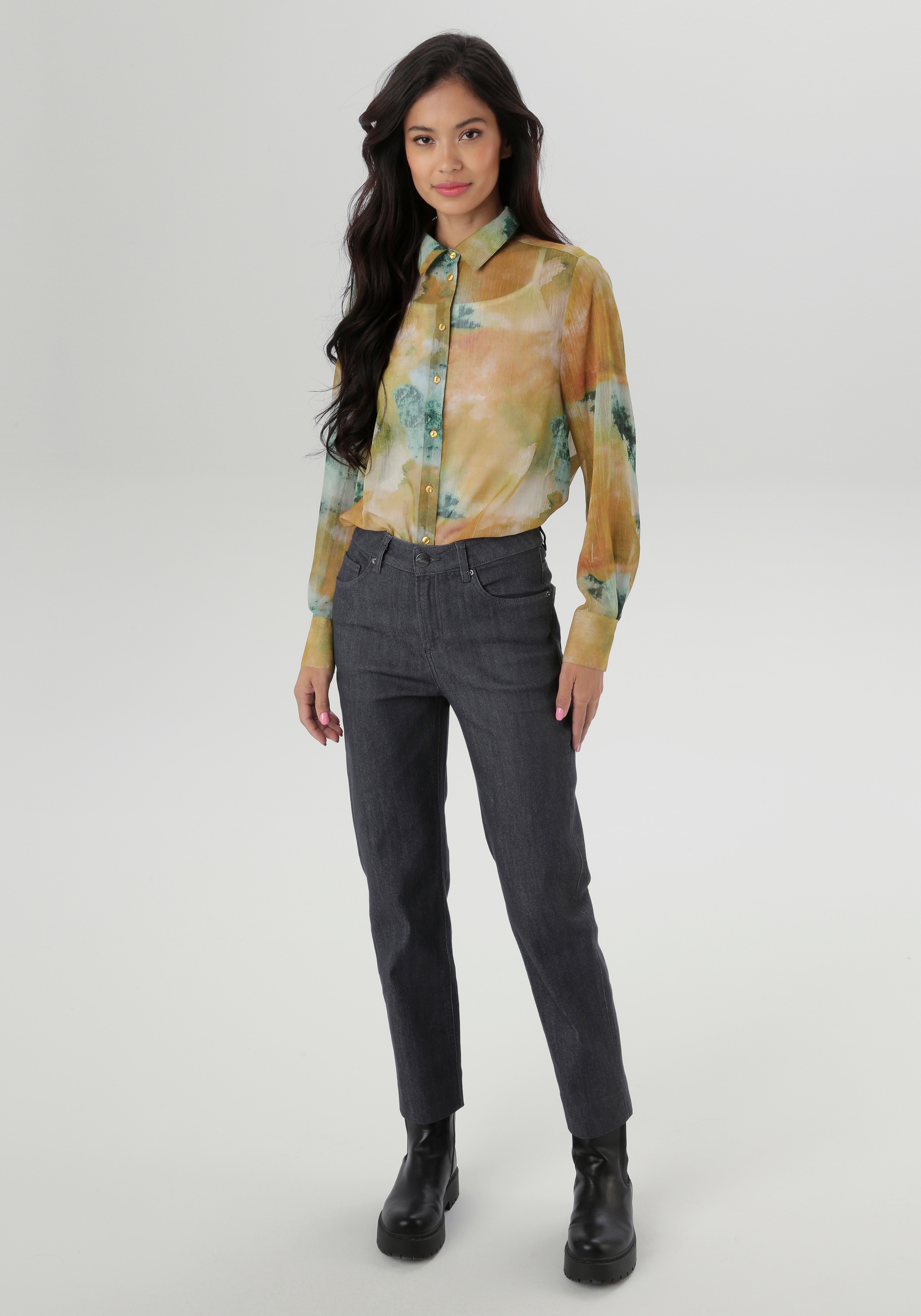 Aniston SELECTED Straight-Jeans, in Straight-Form und mit moderner Waschung - NEUE KOLLEKTION