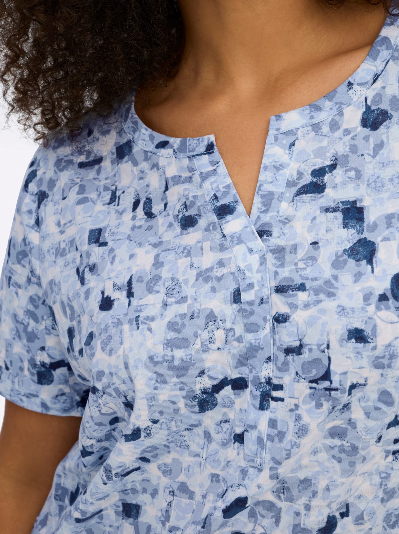 Classic Basics Women's Short Sleeve Shirt Light Blue Size 40 2