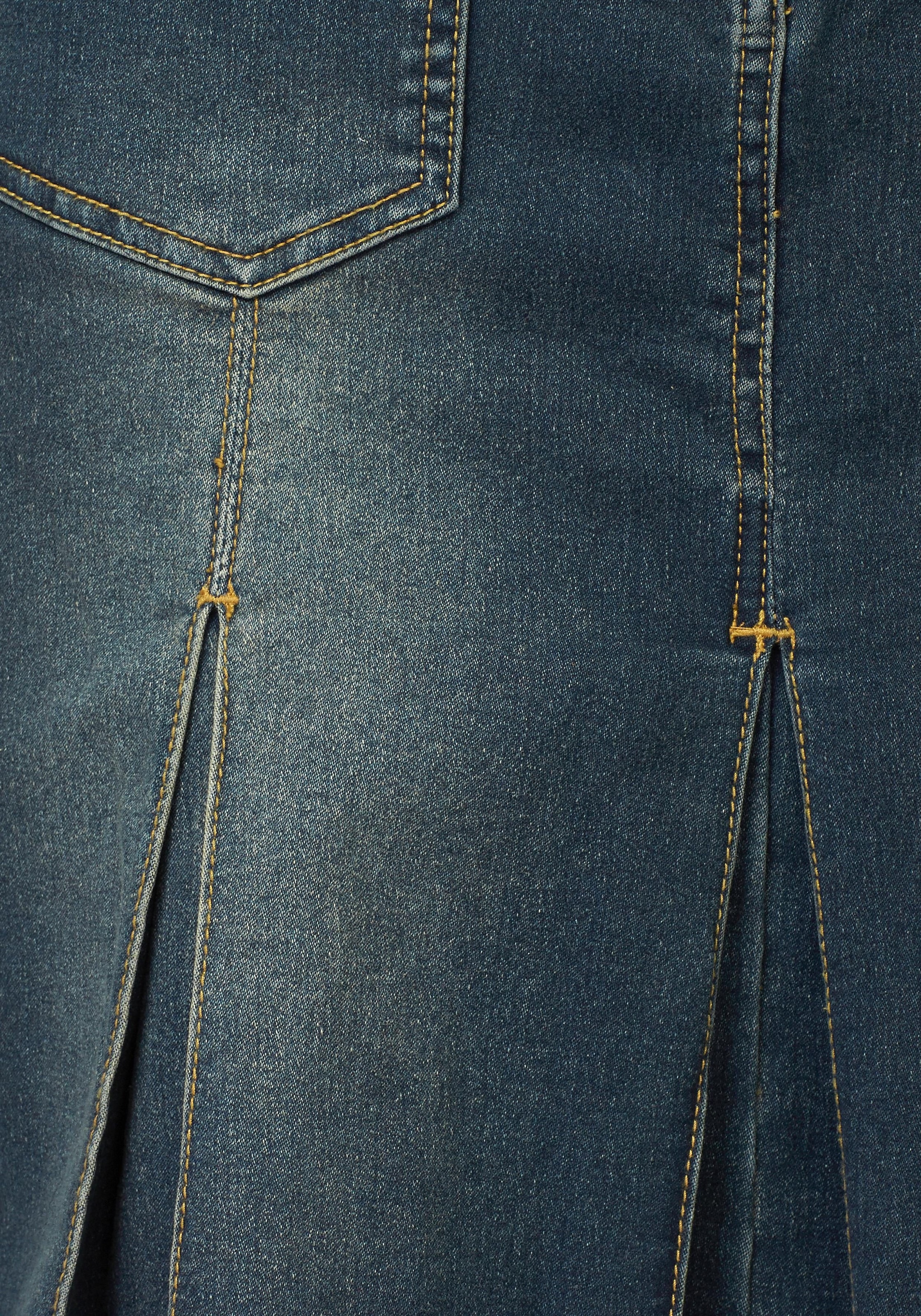 Aniston CASUAL Jeansrock, mit eingelegten Falten