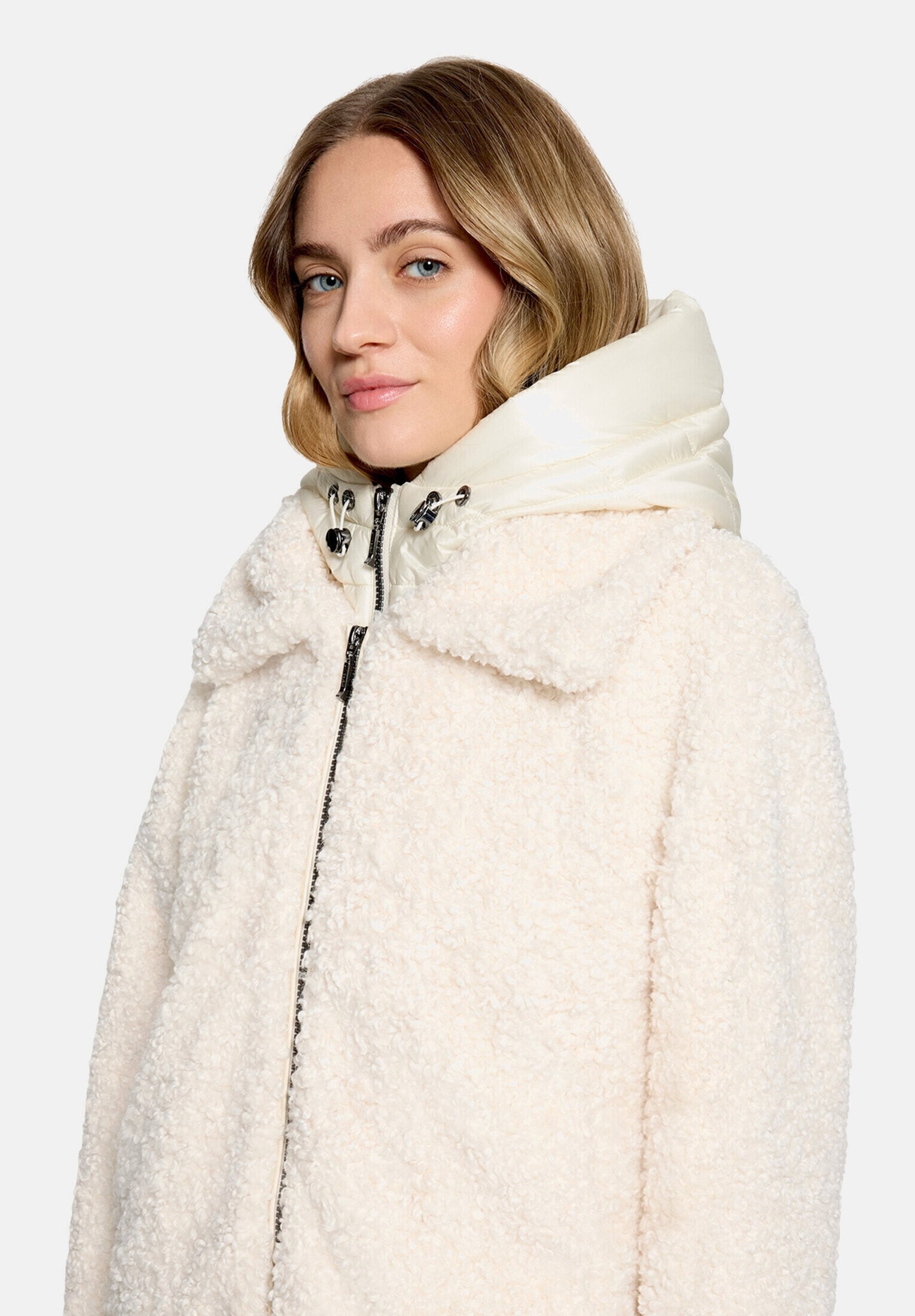 Amber & June Plüschjacke »Damen mit abnehmbarem Westenteil« mit Kapuze