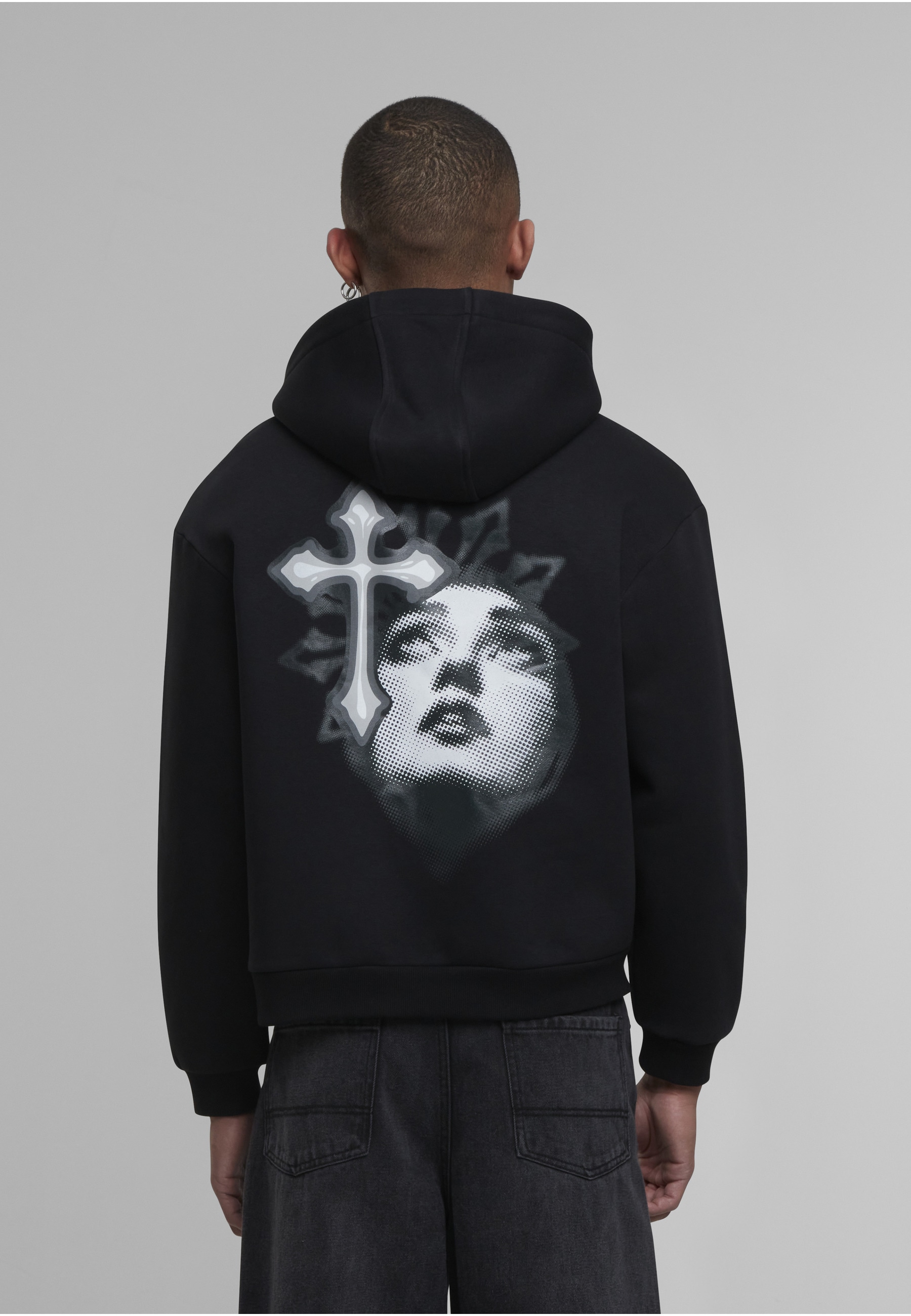 MisterTee Kapuzenpullover »MisterTee Innocent Face Fluffy Hoody« 1