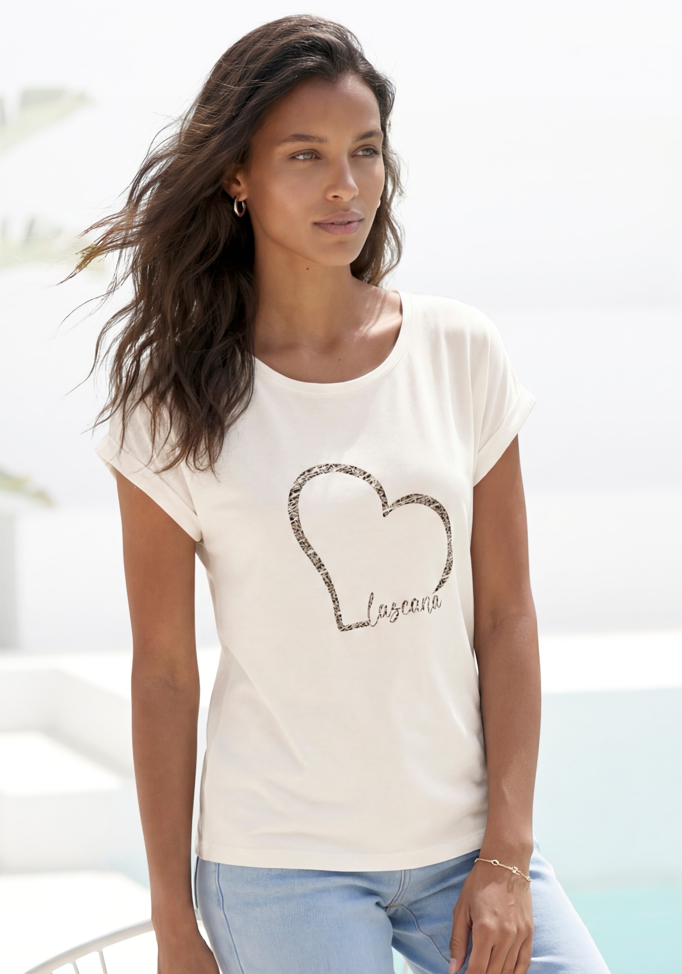 LASCANA Kurzarmshirt "mit Lascana Herz Print" Rundhalsshirt aus elastischem Viskose-Jersey, sommerlich leicht