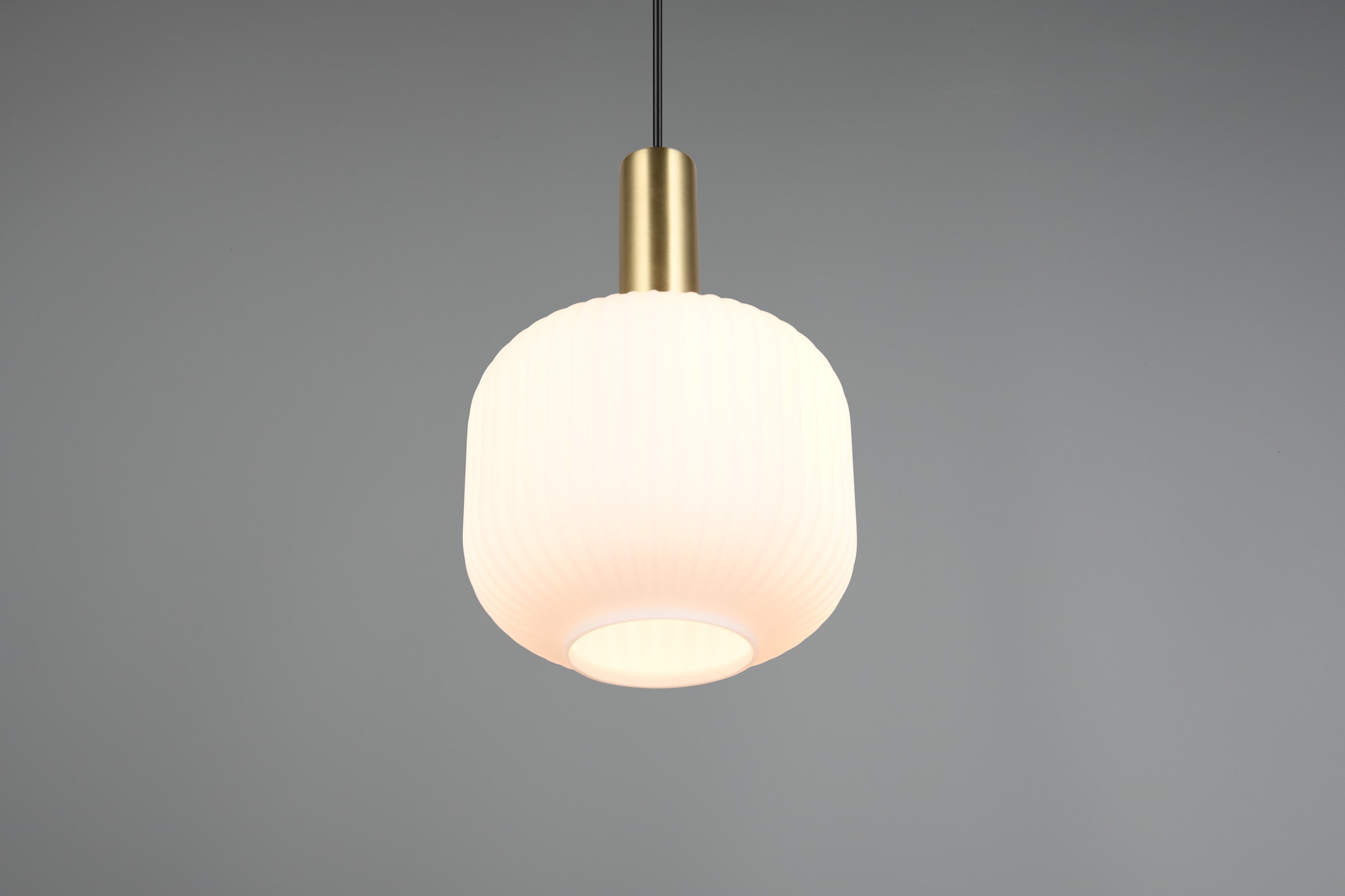 TRIO Leuchten Pendelleuchte »DIVA, E27 Hängelampe 1-flammig mit Glasschirm, exkl 1xE27 max 10W«, 1 flammig, Leuchtmittel E27 | Leuchtmittel wechselbar, höhenverstellbar bis max 150cm, Ø 20cm, Hängeleuchte Wohnzimmer Küche