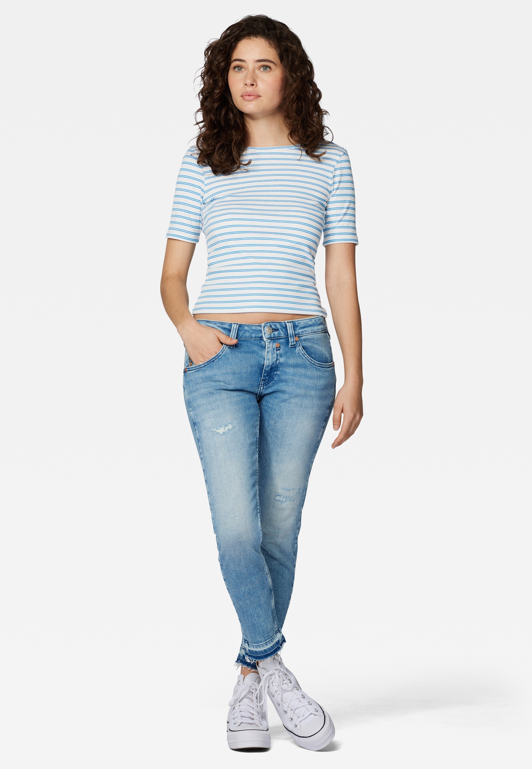 Mavi Damen Striped Top – Maritime Streifen Mit Tiefem Rückenausschnitt | Sommertop Für Strand & Stadt