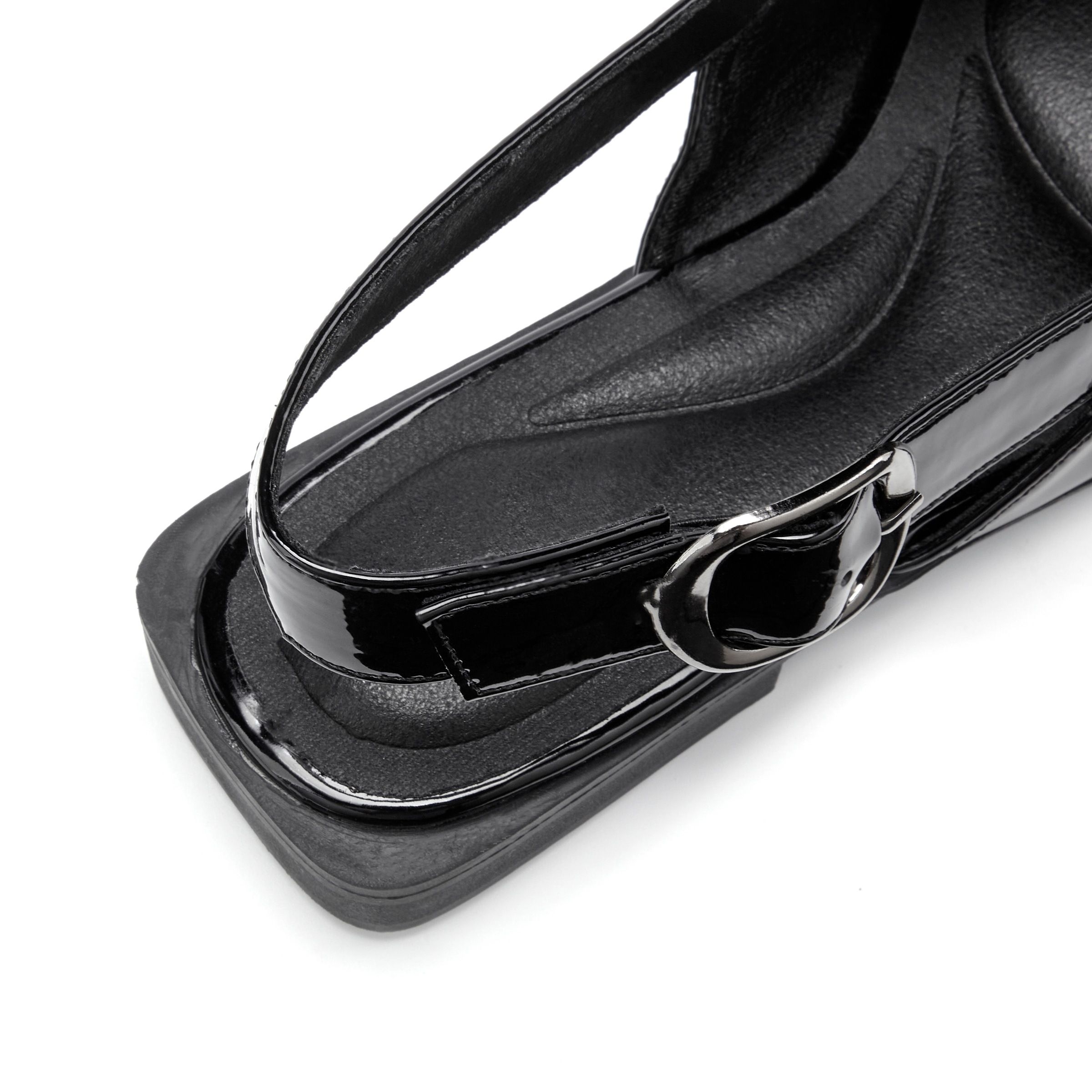 French Connection Ballerina »Riemchenballerina, Halbschuh, Sling-Ballerina, Sandale, Sommerschuhe«  in modischer Lack-Optik