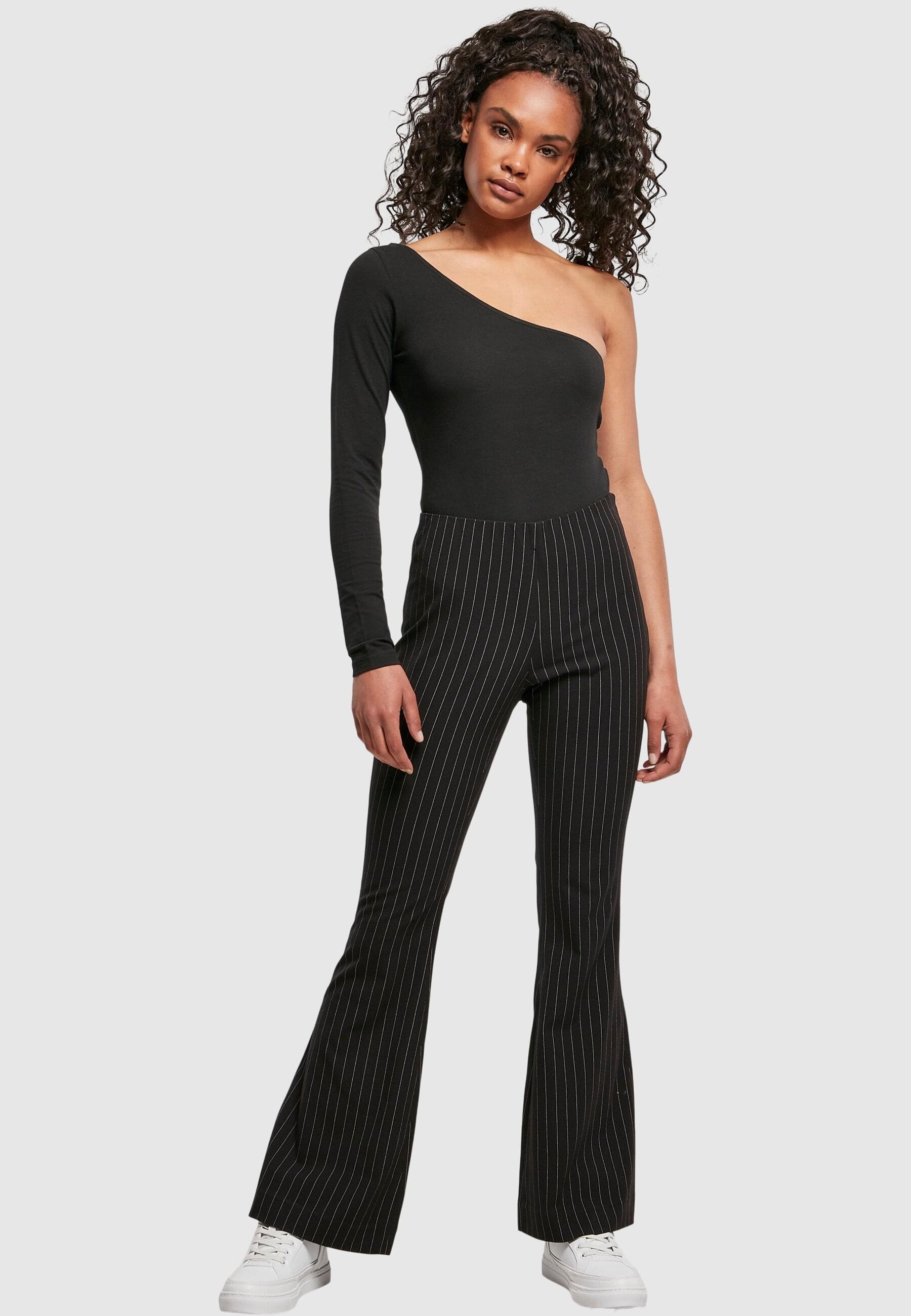 URBAN CLASSICS Stoffhose »Urban Classics Damen Ladies Flared Pin Stripe Pants«, (1 tlg.)
