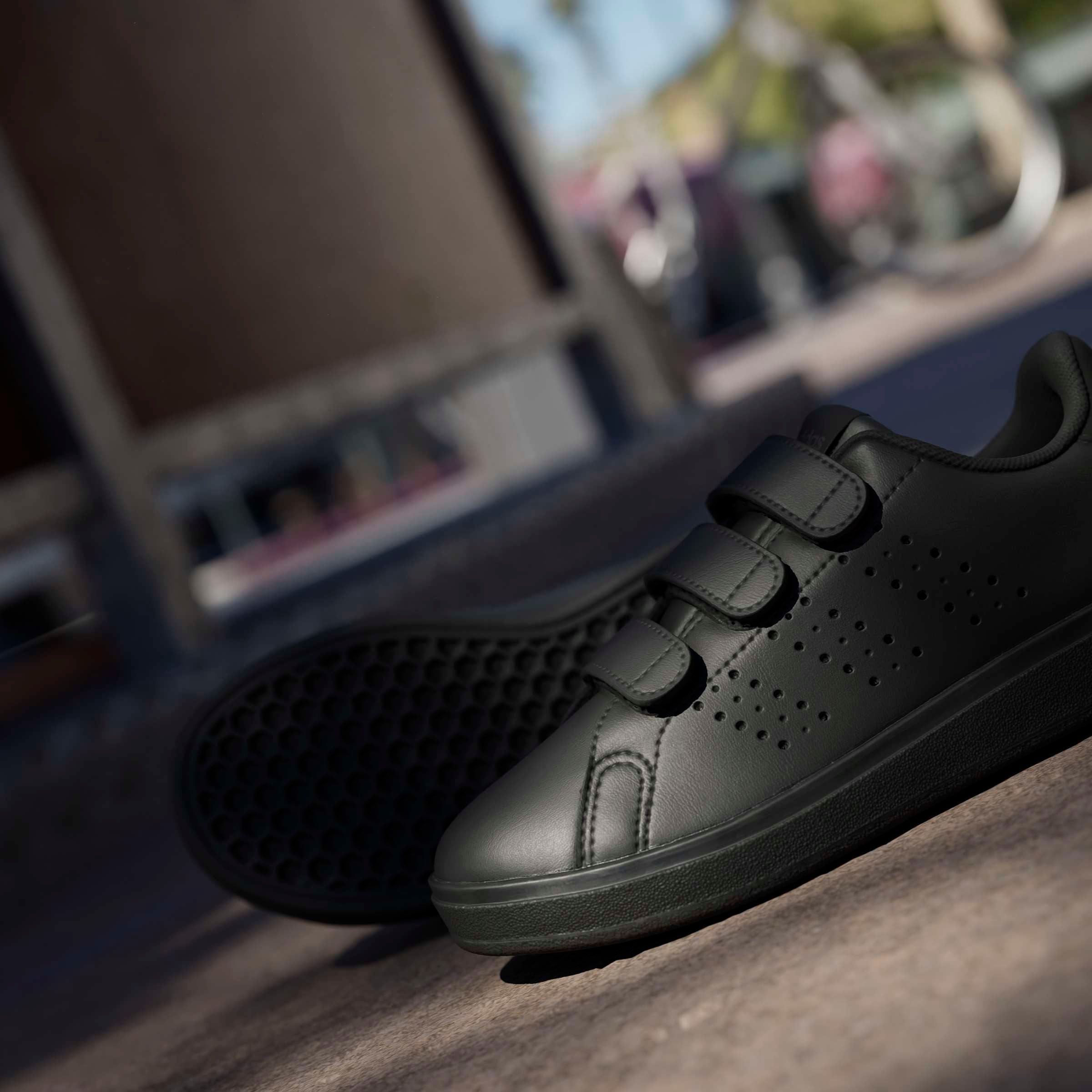 adidas Sportswear Klettschuh »ADVANTAGE BASE 2.0 KIDS«, Design auf den Spuren des adidas Stan Smith