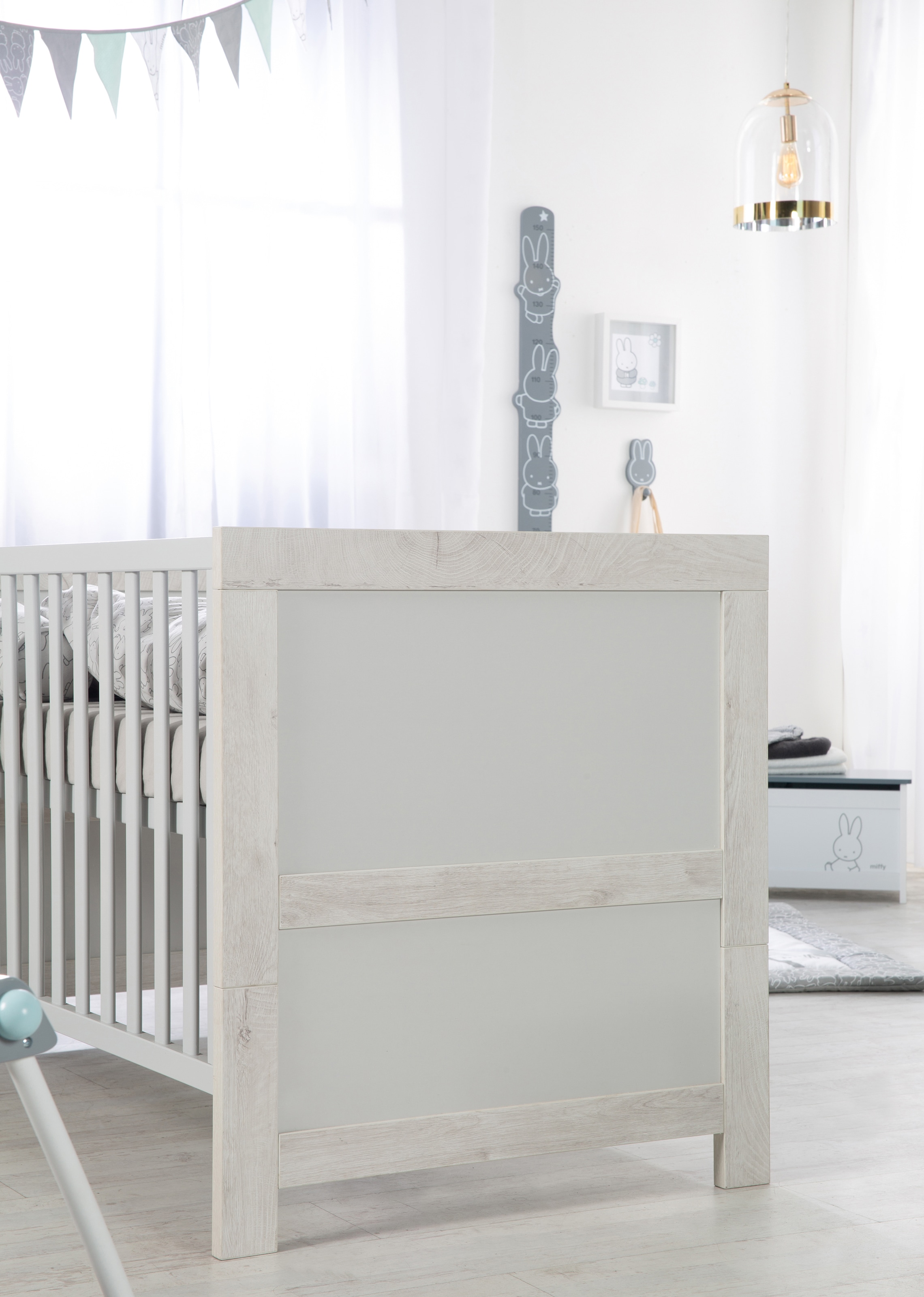 roba® Babyzimmer-Komplettset »Mila«, (Set, 3 St., Kinderbett, Schrank, Wickelkommode), mit Kinderbett, Schrank und Wickelkommode