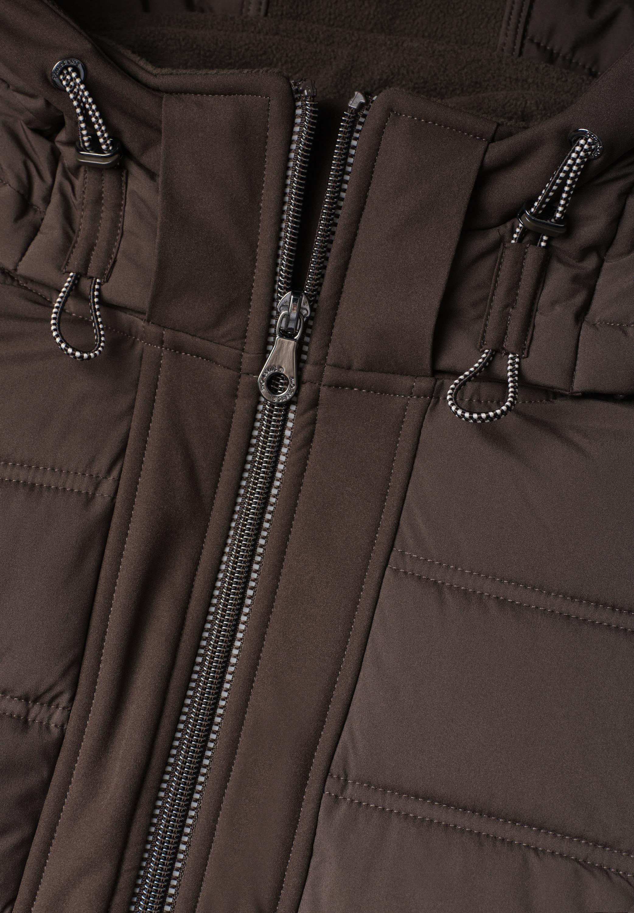 STREET ONE Softshelljacke mit Kapuze mit moderner Steppung