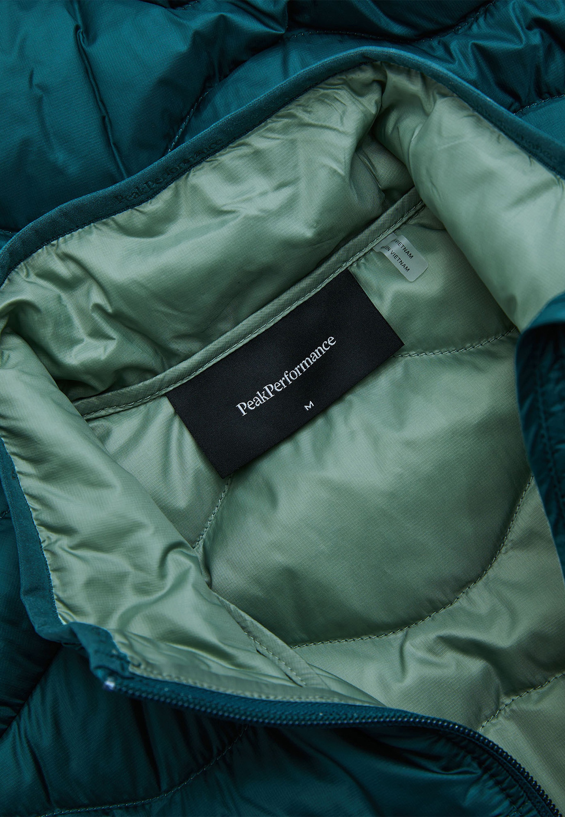 Peak Performance Daunenweste »M Helium Down Vest« mit sportivem Design