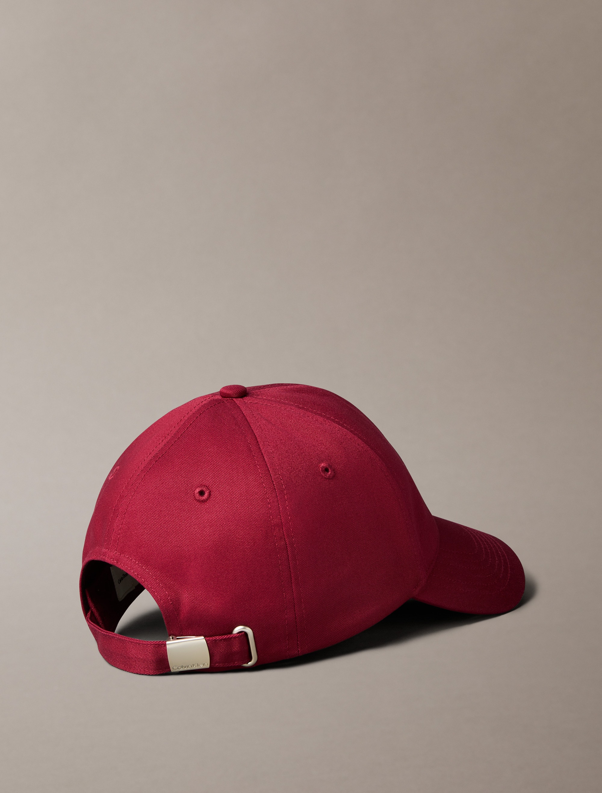 Calvin Klein Jeans Baseball Cap »MONO LOGO EMBRO CAP«, mit Logostickerei
