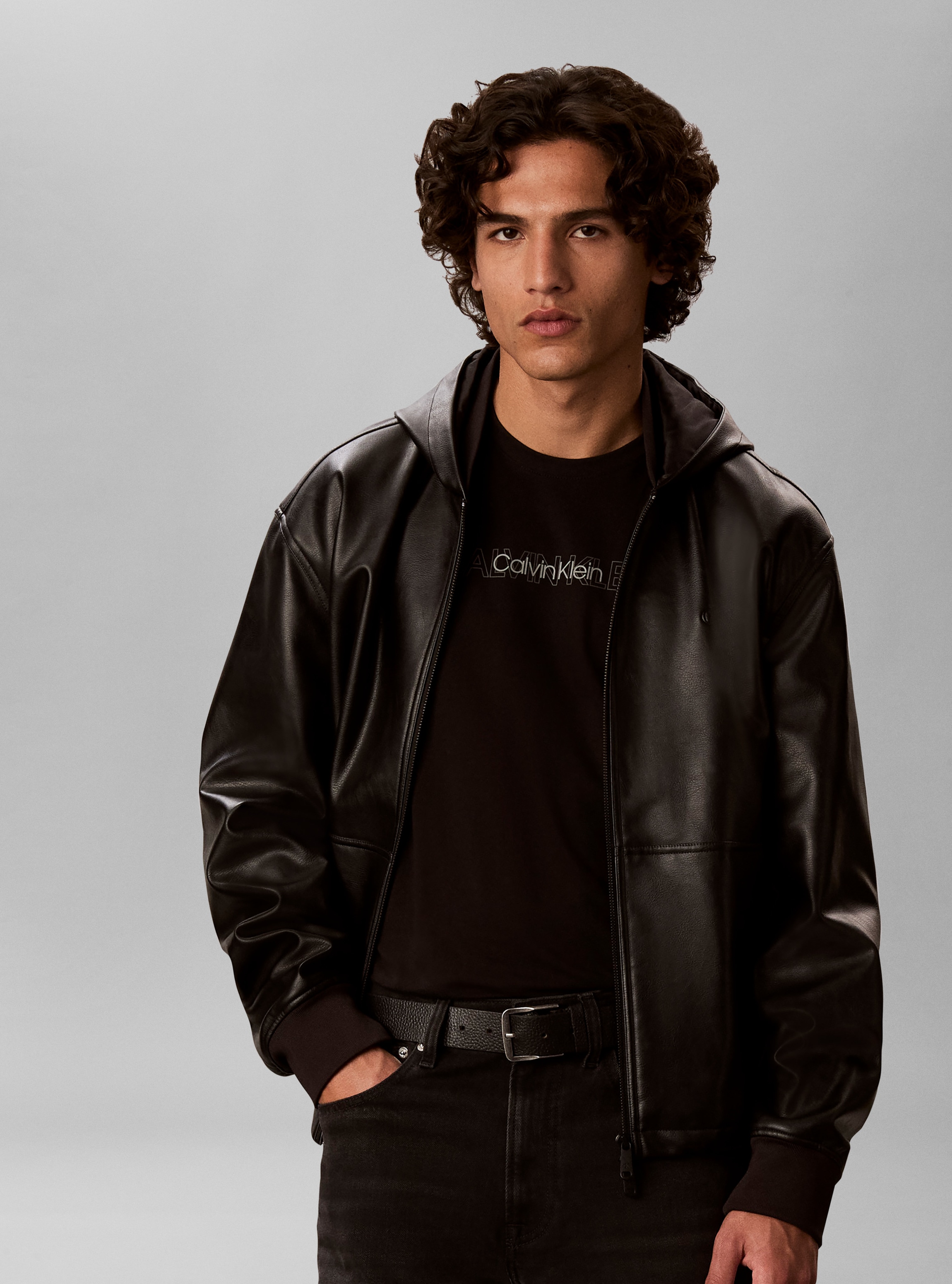 Calvin Klein T-Shirt »REPEAT LOGO GRAPHI« Regular fit mit Rundhalsausschnitt