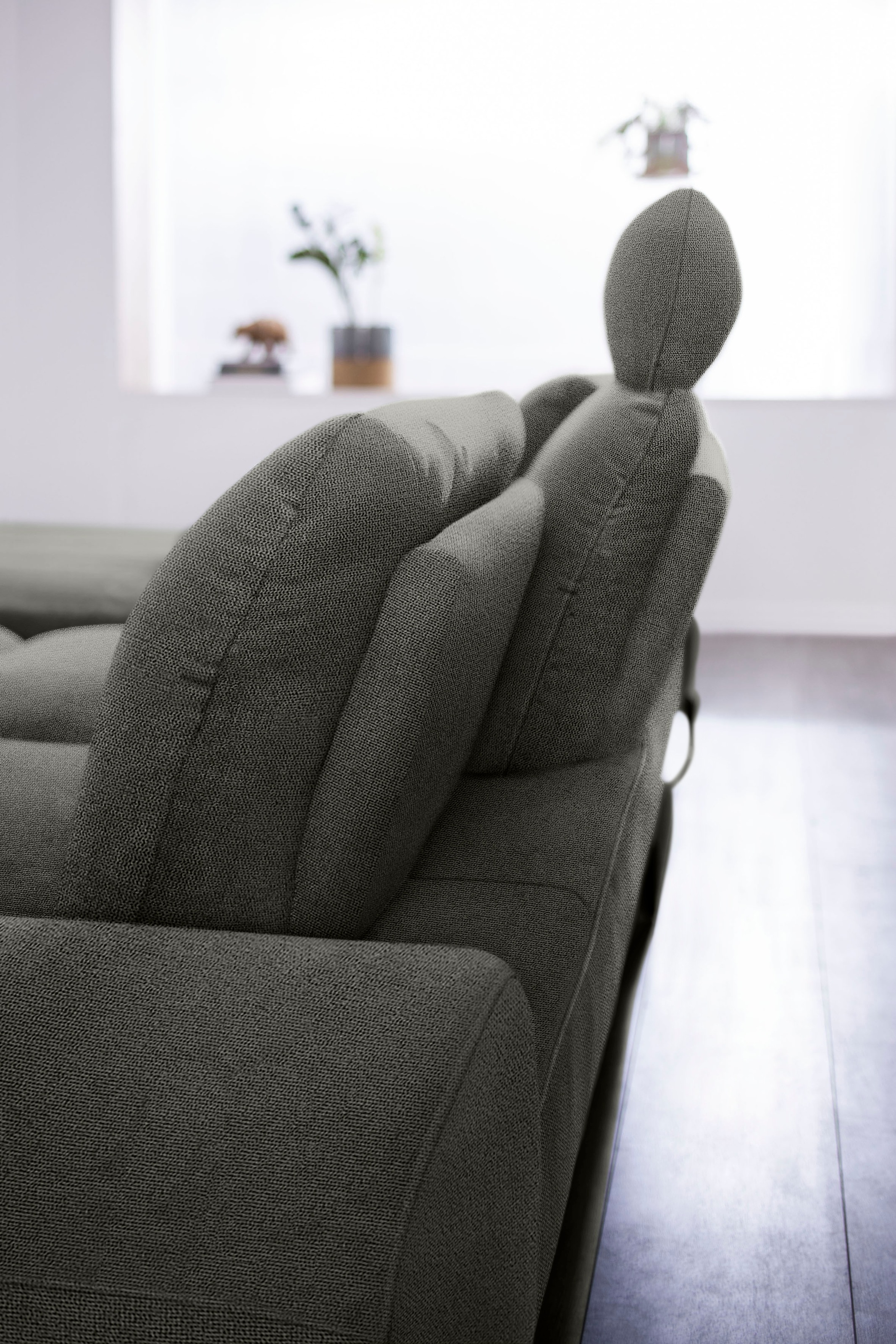 W.SCHILLIG Ecksofa »valentinoo, Designsofa, bequem, elegant und zeitlos, L-Form«, (Set), inklusive Hocker, mit Sitztiefenverstellung, Breite 299 cm