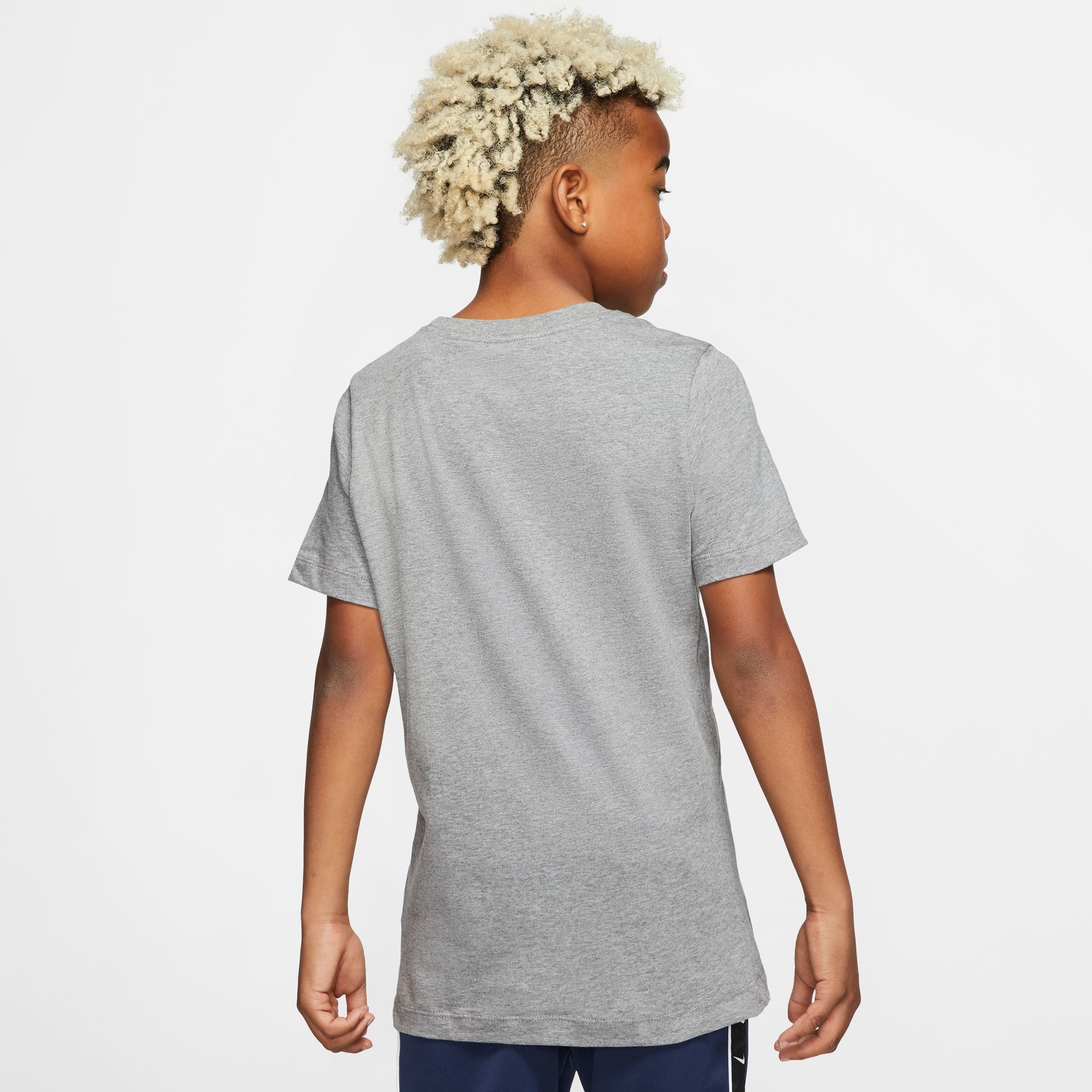 Nike Sportswear T-Shirt »BIG KIDS' COTTON T-SHIRT«