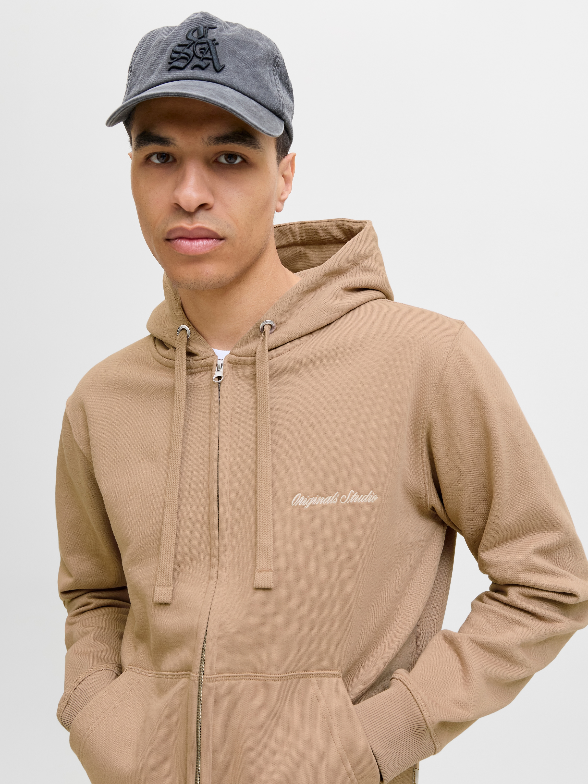Jack & Jones Kapuzensweatshirt »JORNORREBRO EMB SWEAT ZIP HOOD NOOS«