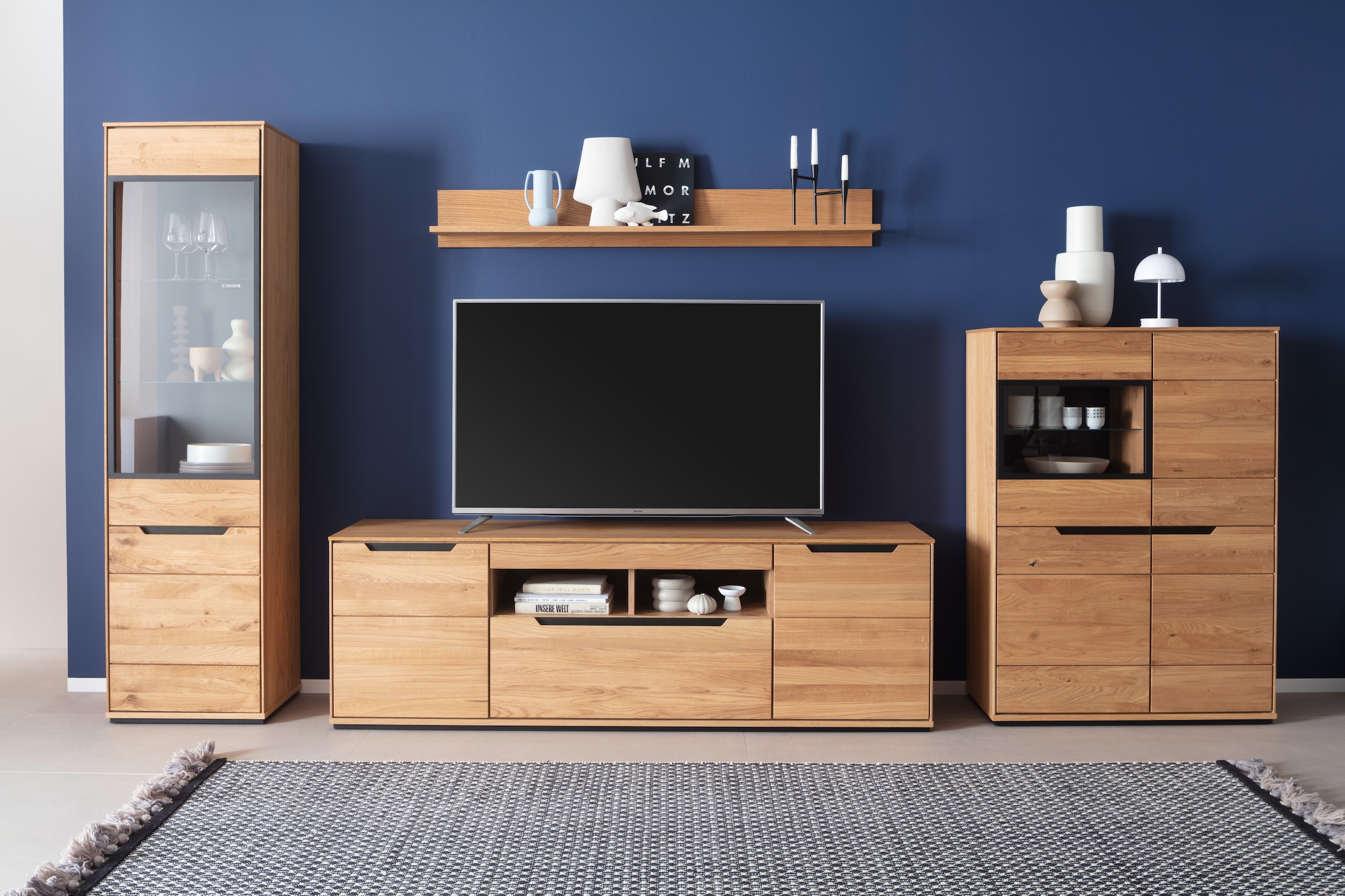 MCA living Wohnwand »Araya Wohnkombination II«, (Komplett-Set, 4 St., optional: Glaskantenbeleuchtung), Schubkästen/ Türen gedämpft
