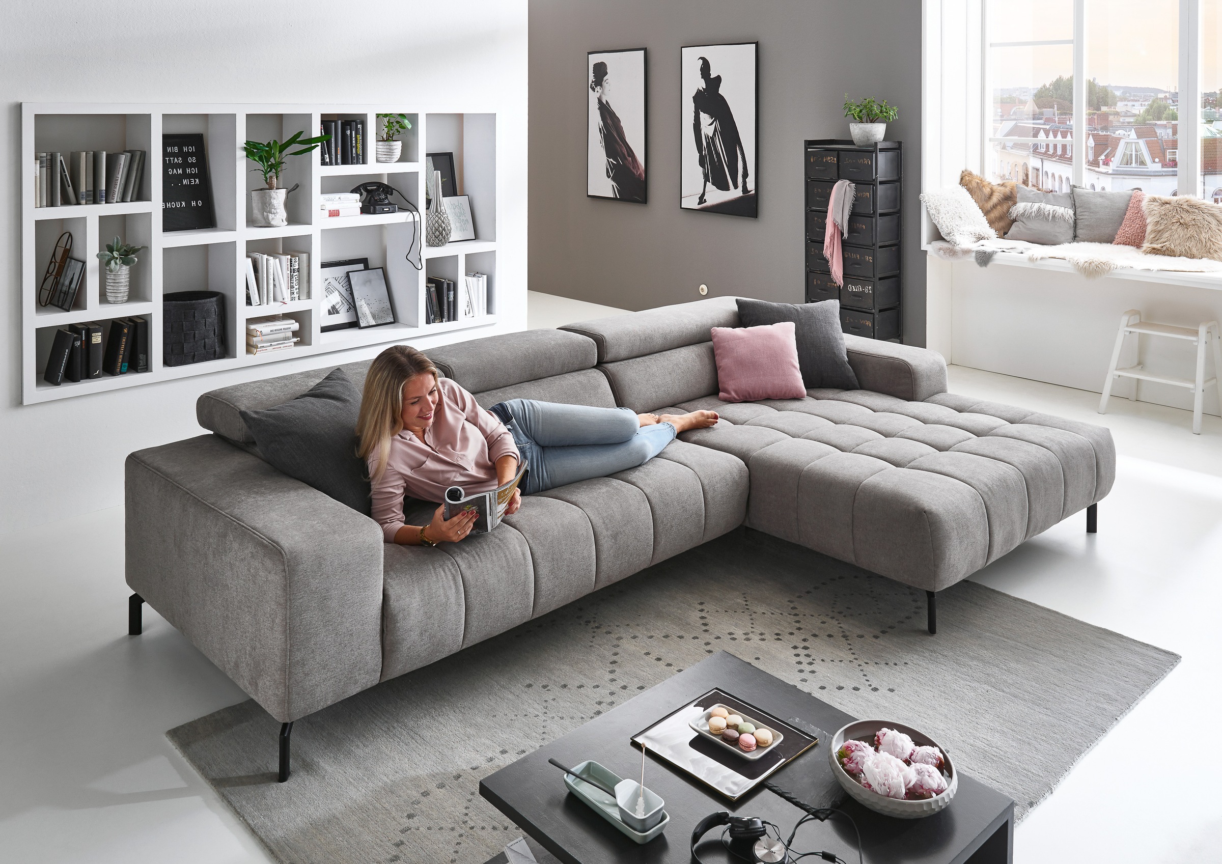 Die PlanBar Ecksofa »MP-IN18022 L-Form«, mit Kopfteilverstellung & Zierkissen, optional Sitztiefenverstellung