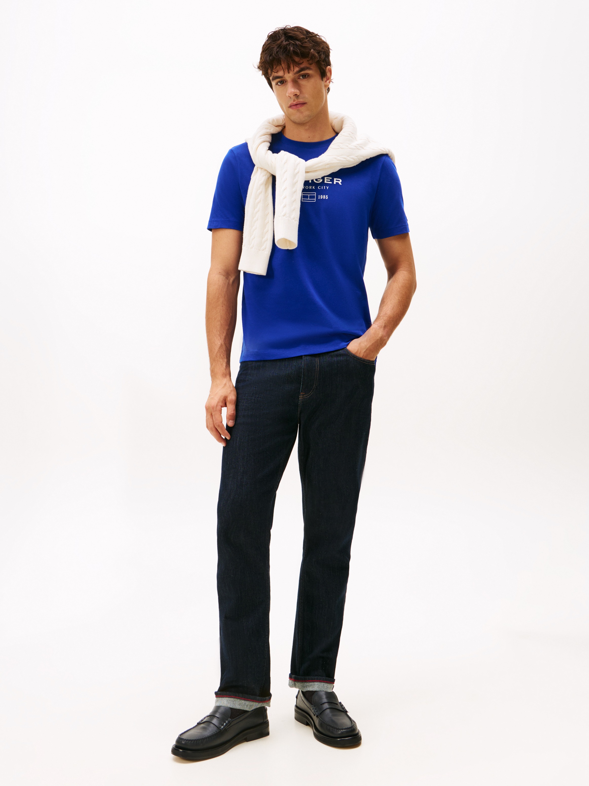 Thumbnail - Tommy Hilfiger T-Shirt "HILFIGER STACK GRAPHIC TEE" Regular fit mit Rundhalsausschnitt