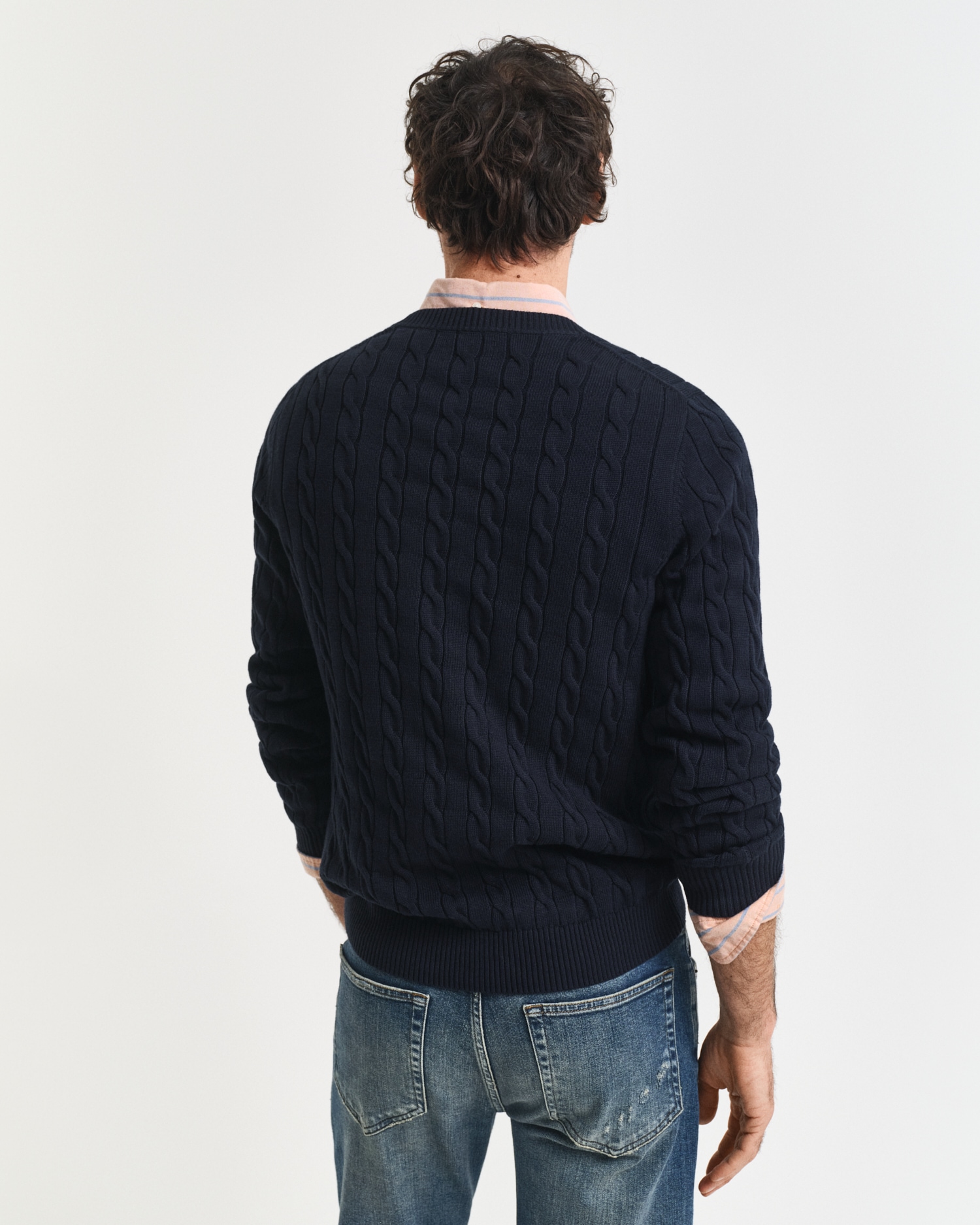Gant Strickpullover »COTTON CABLE C-NECK«, mit Wappen-Logostickerei auf der Brust