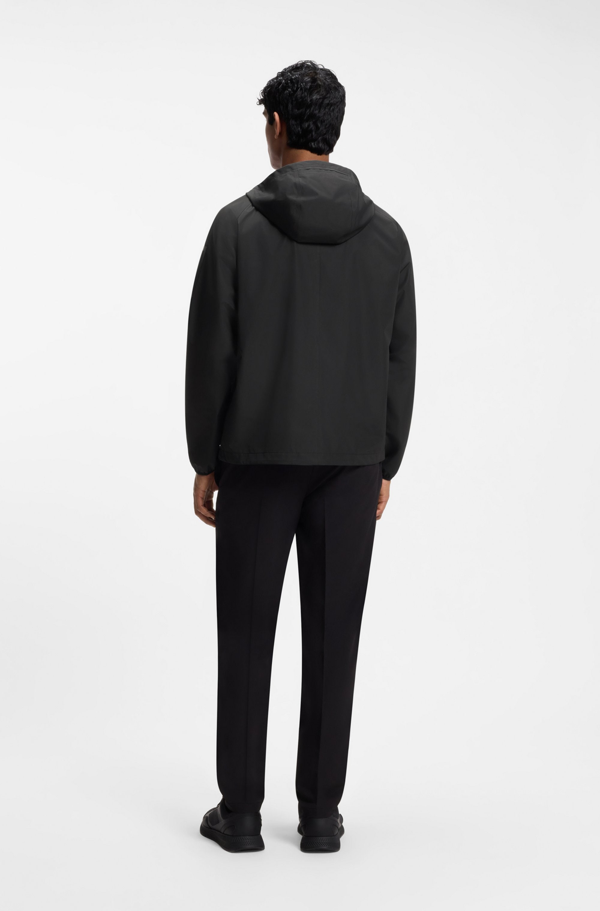 BOSS GREEN Regenjacke mit Kapuze wasserabweisende Ausrüstung, Regular Fit, Ärmeltasche