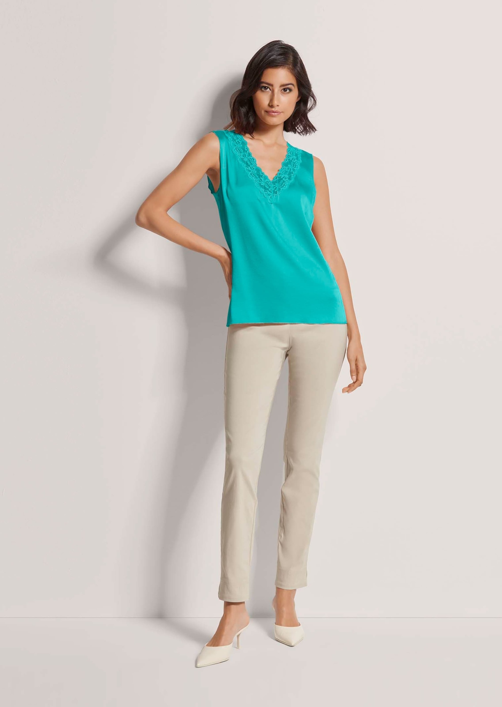 MADELEINE Trägertop "Top Lingerie-Top aus Seidensatin" edle Spitze am Aussc günstig online kaufen