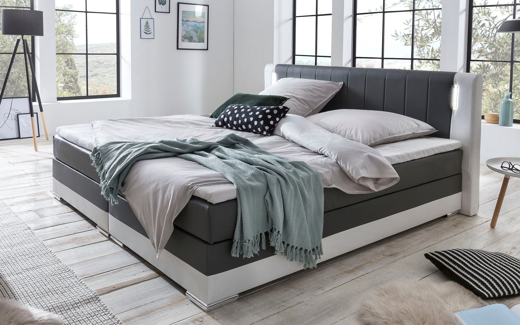 SalesFever Boxspringbett, Lounge Bett: Komfort trifft auf LED-Kopfteilbeleu günstig online kaufen